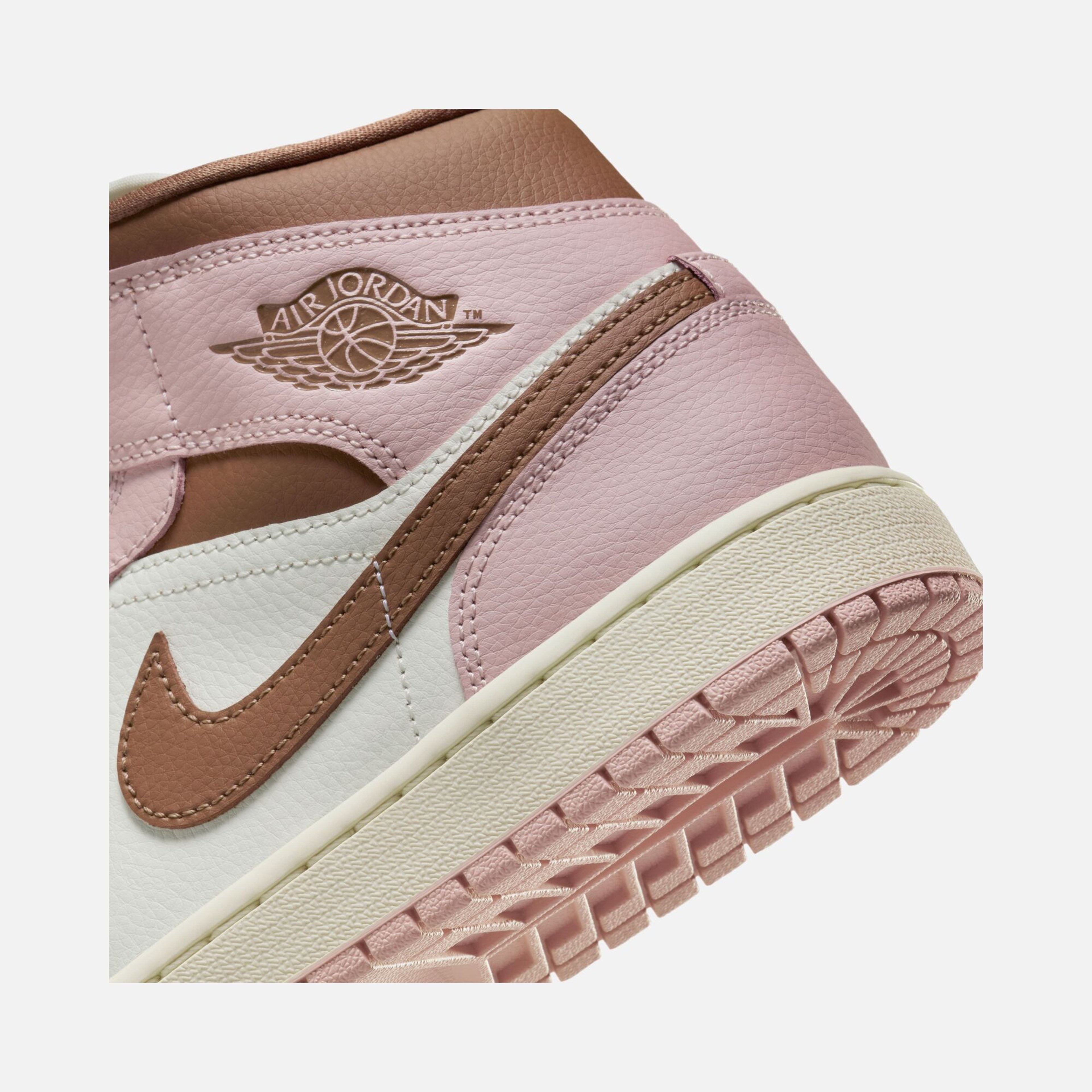 Nike Air Jordan 1 Mid Kadın Spor Ayakkabı