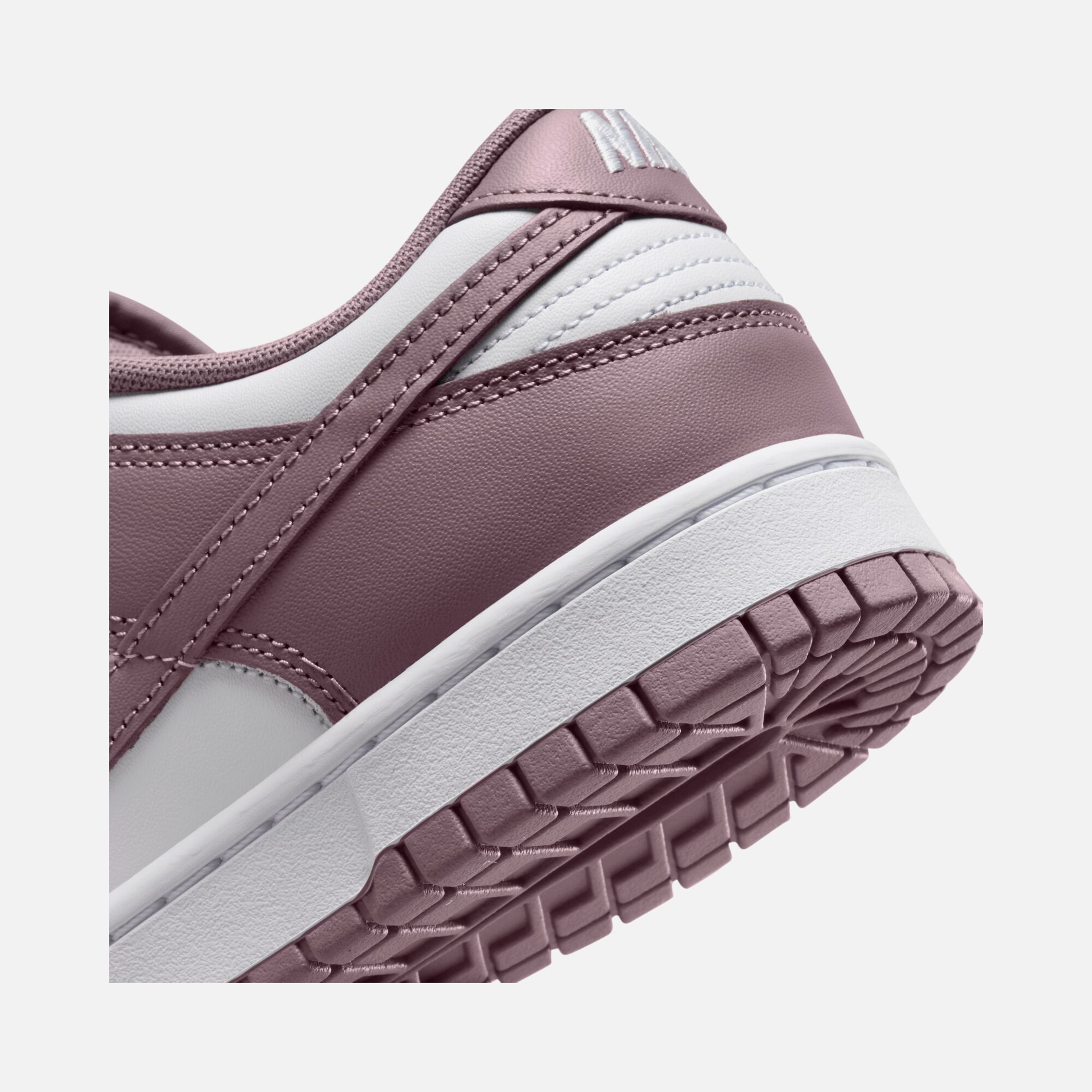 Nike Dunk Low Retro ''Be True To Your School Collection'' Erkek Spor Ayakkabı