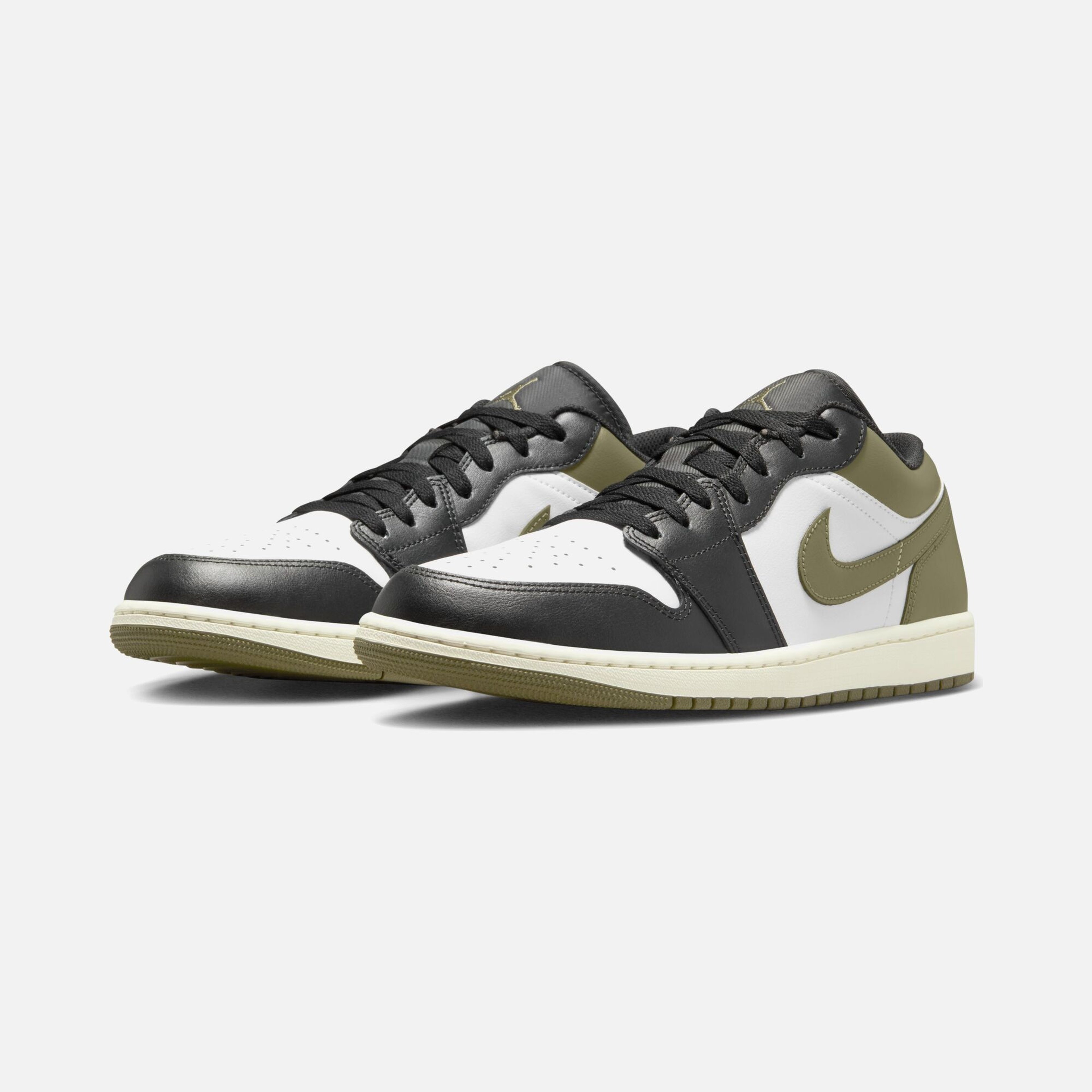 Nike Air Jordan 1 Low CO Erkek Spor Ayakkabı