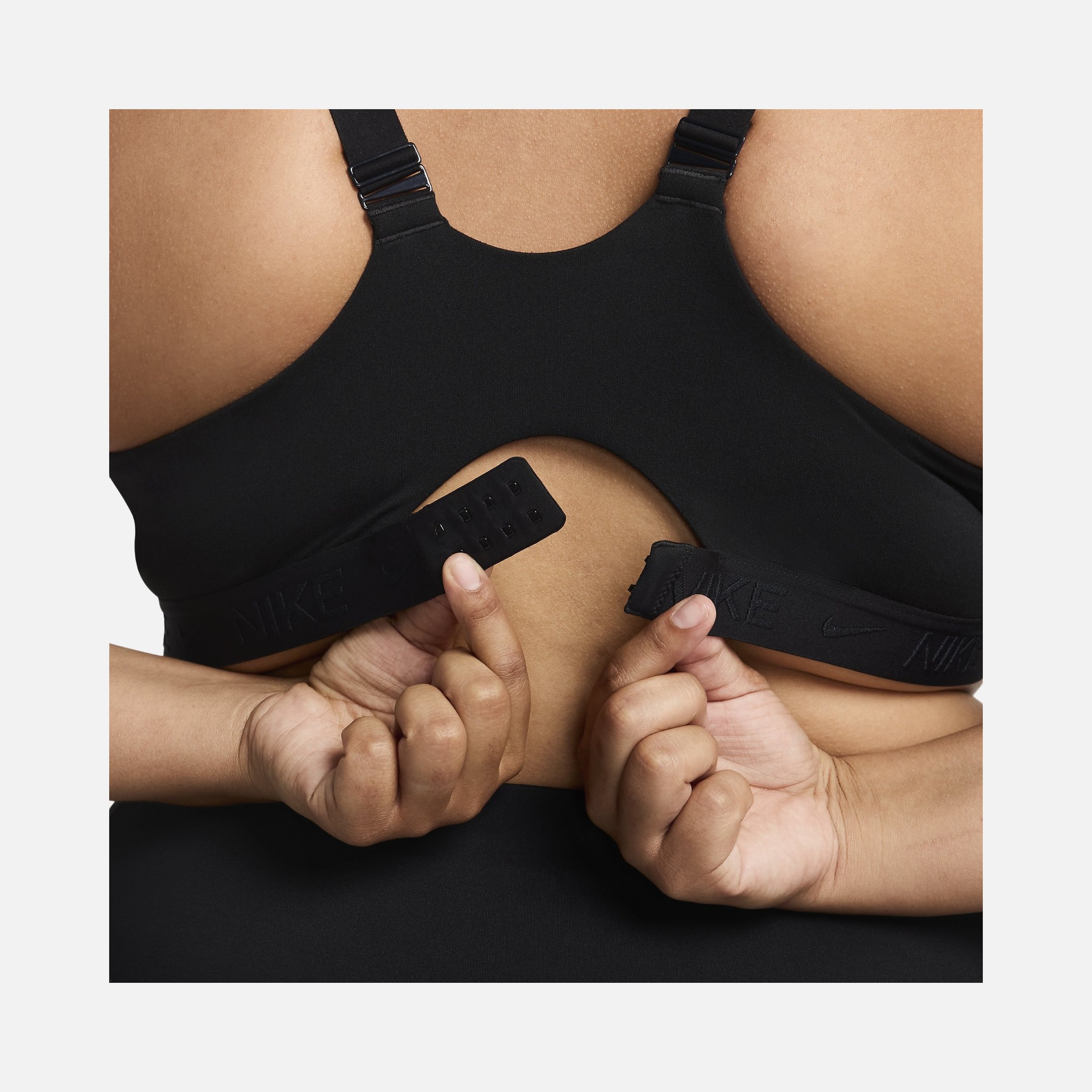 Nike Indy High-Support Padded Adjustable Sports Training (Plus Size) Kadın Bra