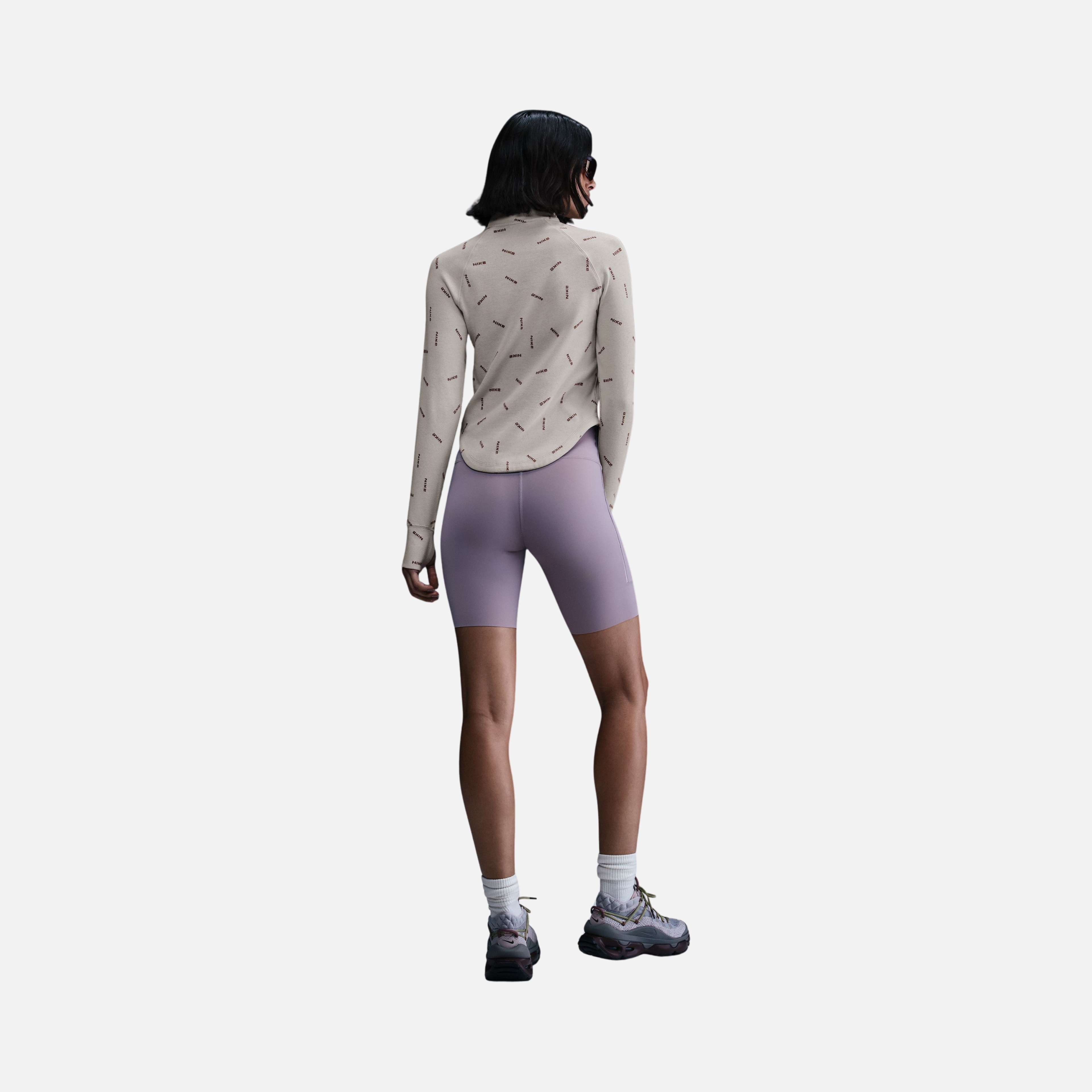 Nike Sportswear Collection Logo Slim 1/2-Zip Long-Sleeve Kadın Tişört