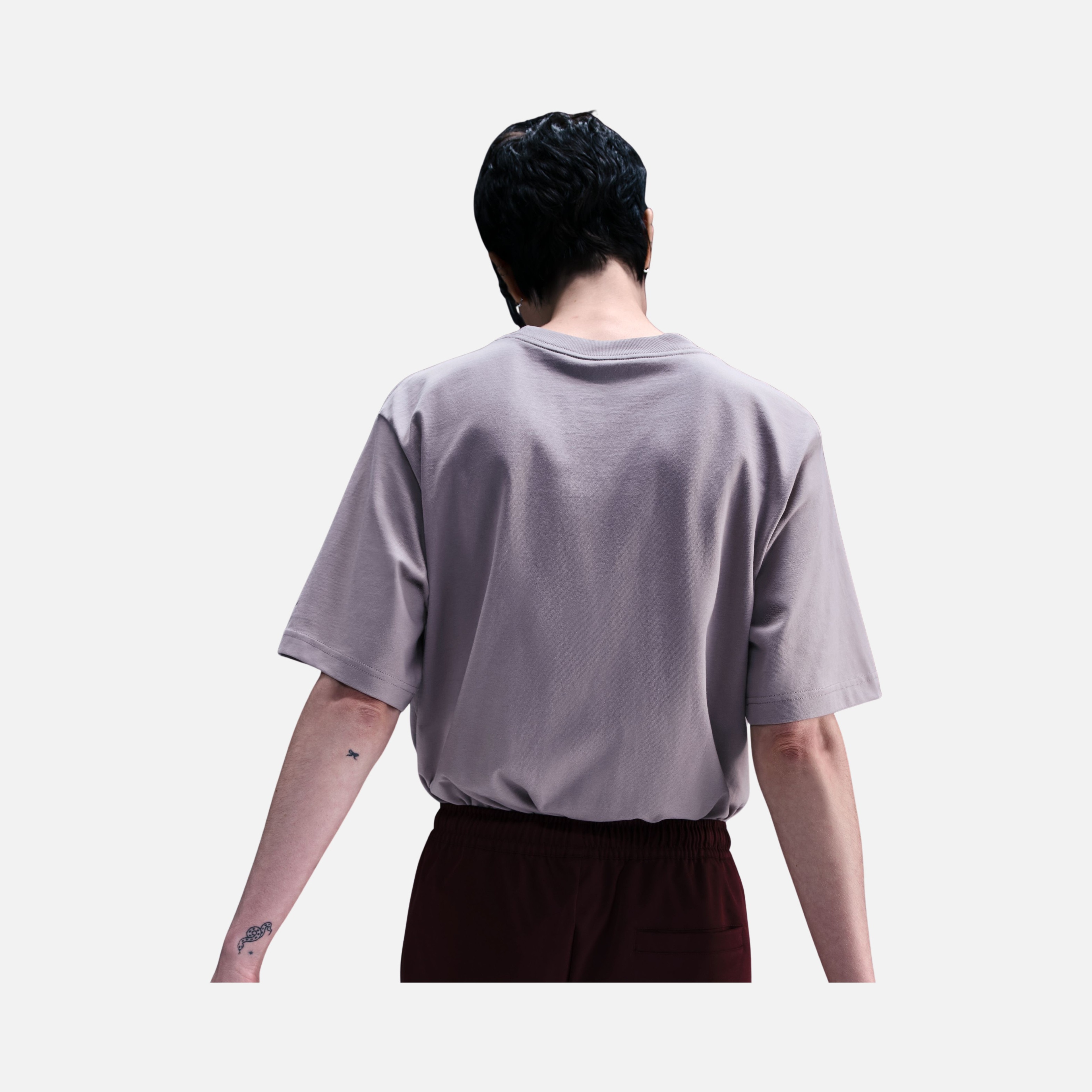 Nike Sportswear Phoenix Graphic Loose Short-Sleeve Kadın Tişört