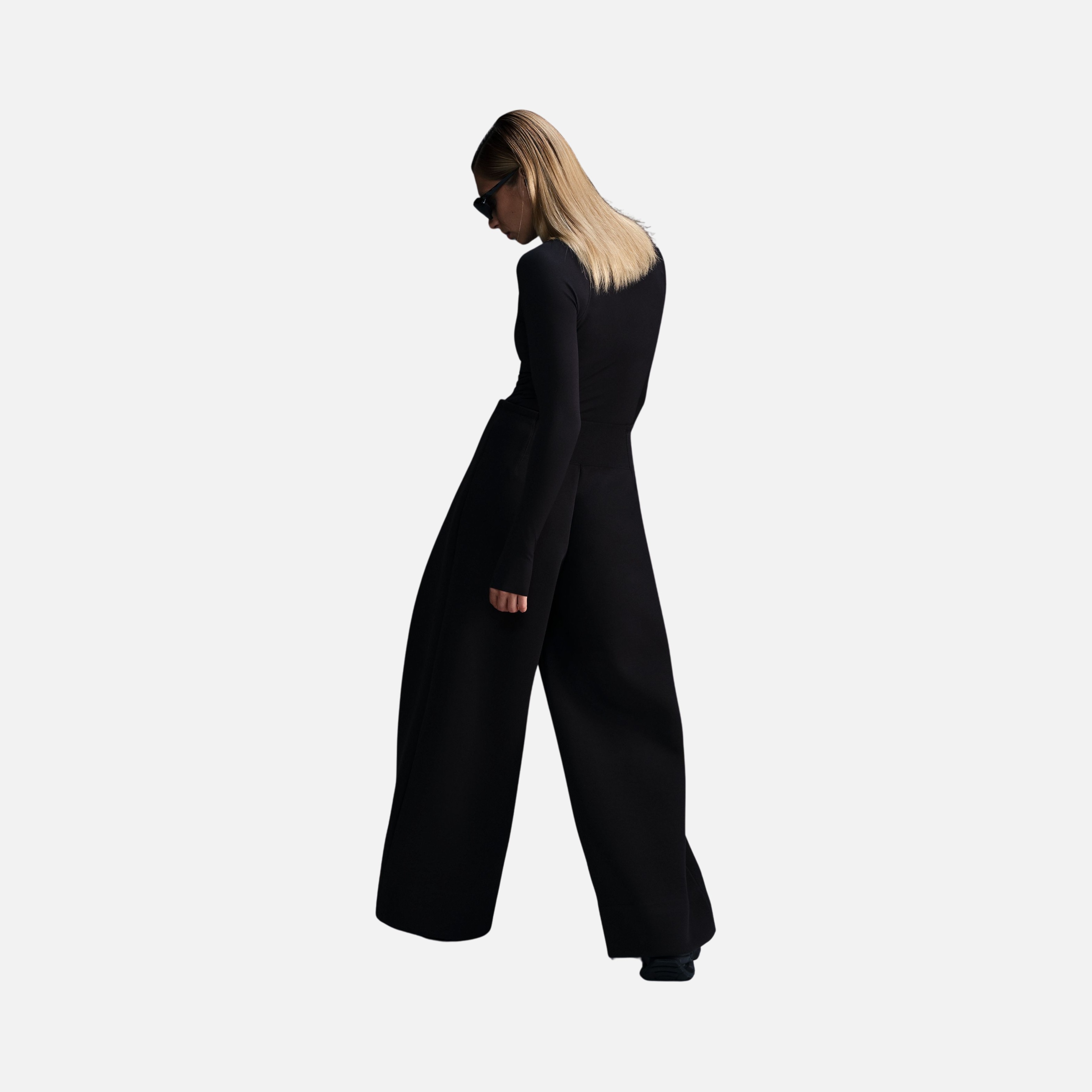 Nike Sportswear Tech Fleece High-Waisted Pleated Kadın Eşofman Altı