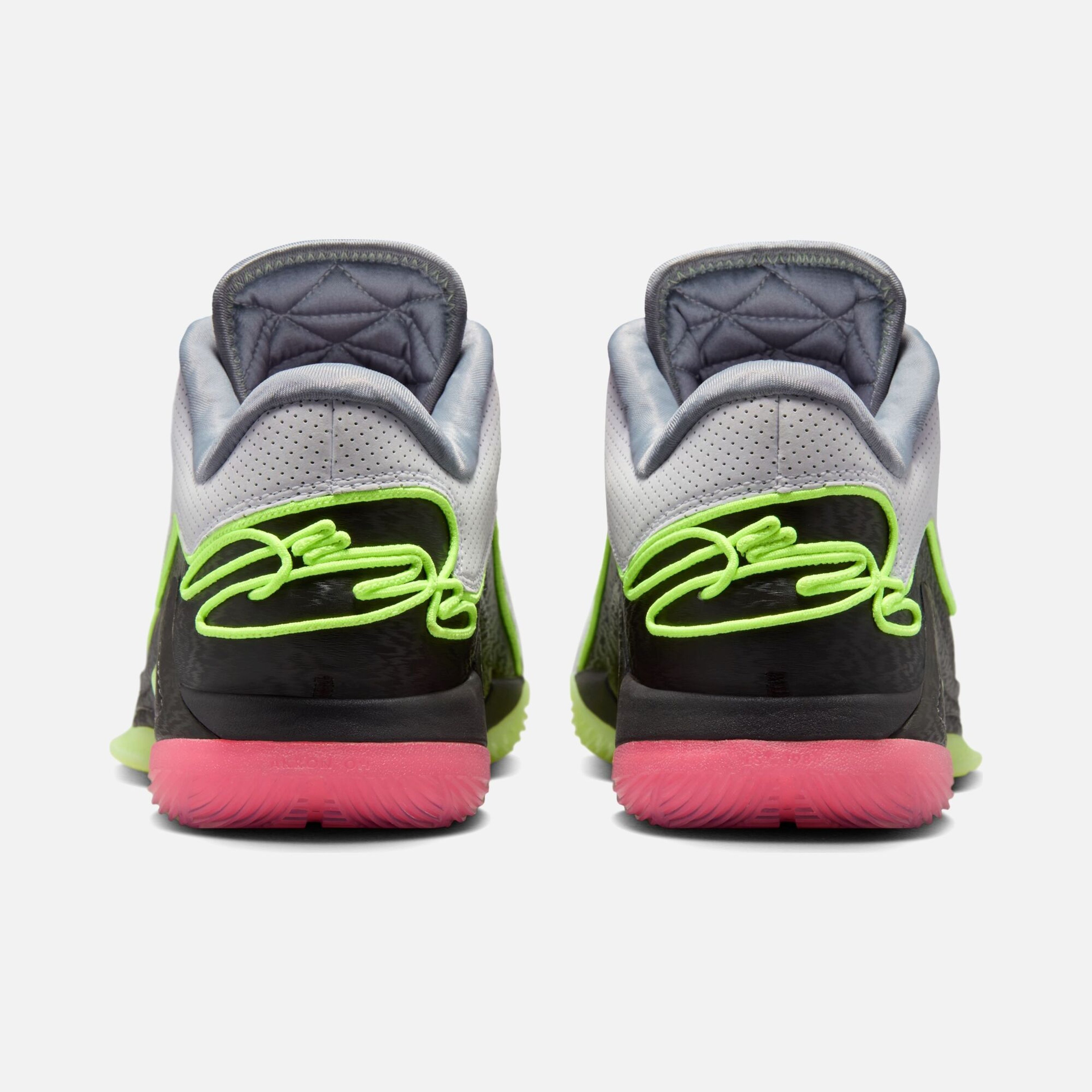 Nike LeBron James XXII Erkek Basketbol Ayakkabısı