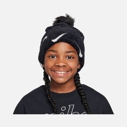 Nike Sportswear Peak SC Swoosh Graphics and Faux Fur Pompom Detail (Girls') Çocuk Bere