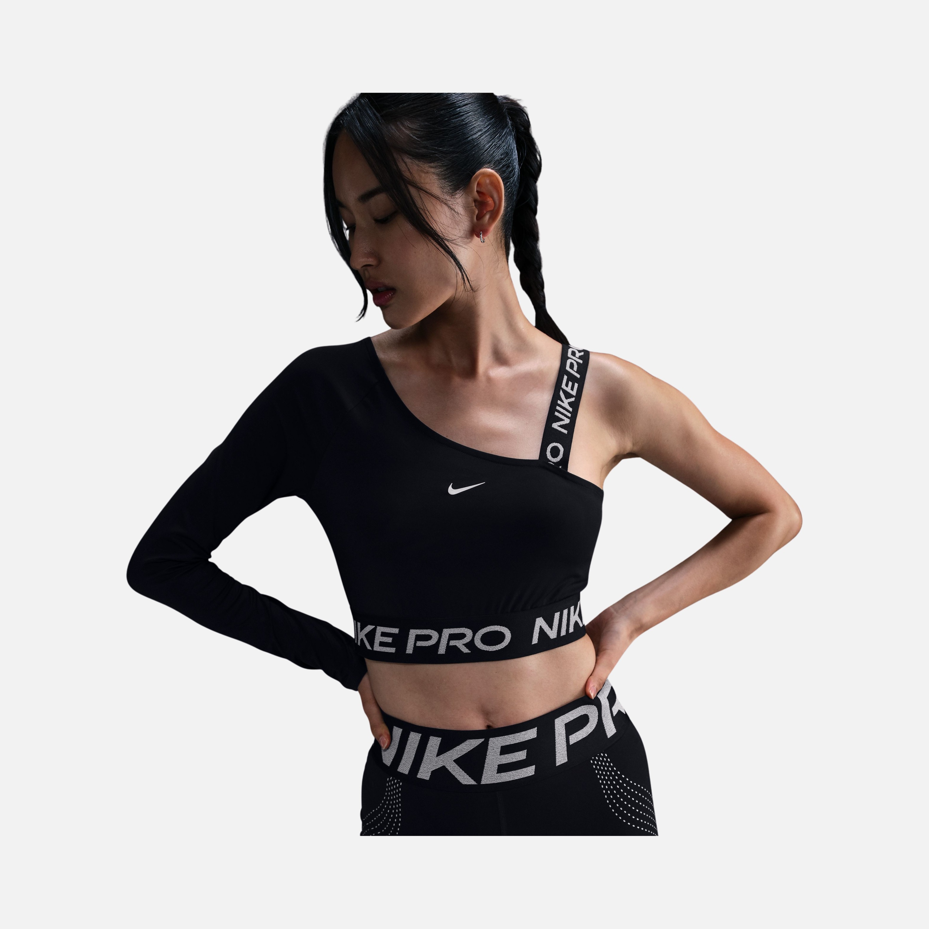 Nike Pro Shine Dri-Fit Cropped Lightweight & Stretchy Training Asymmetrical Long-Sleeve Kadın Tişört