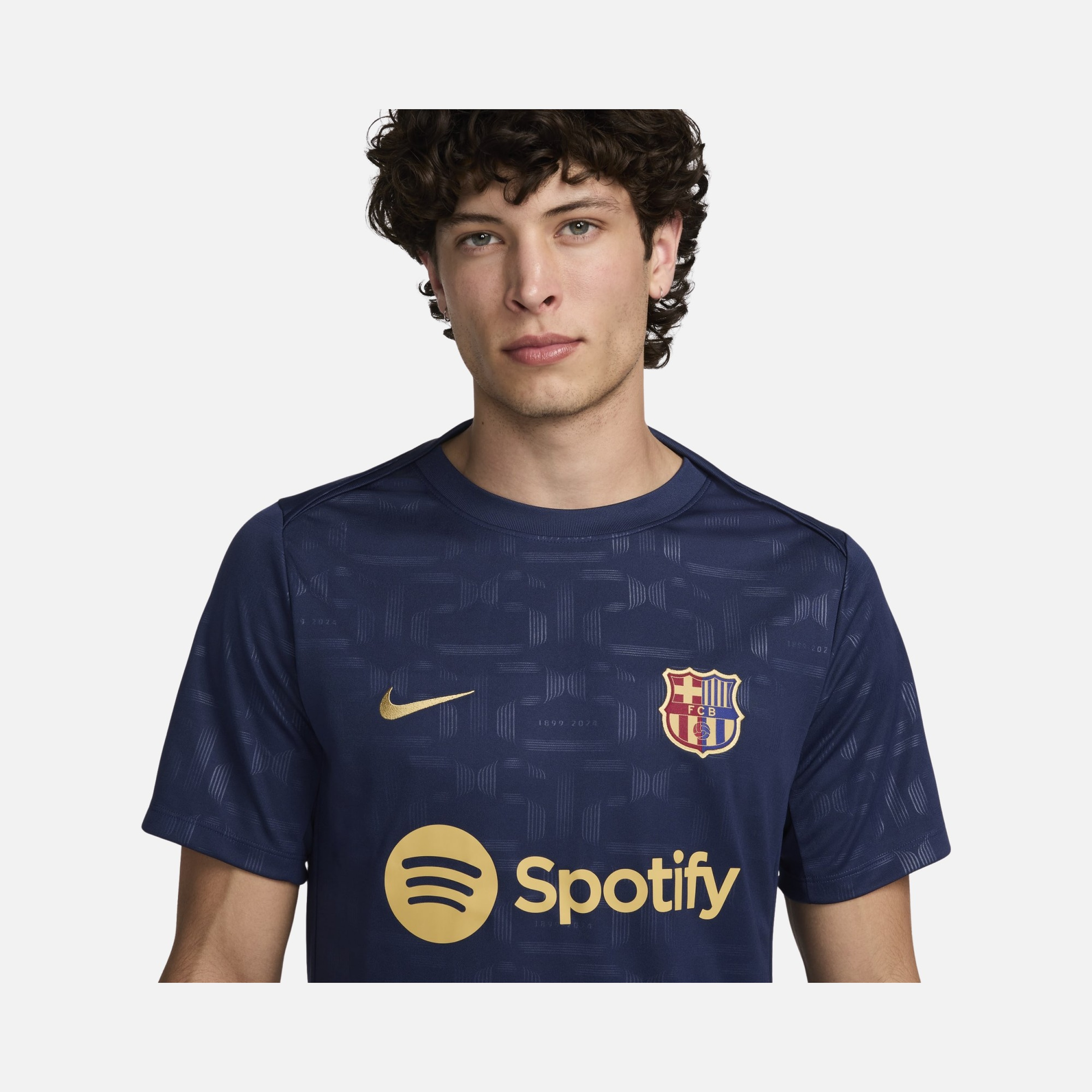 Nike FC Barcelona Academy Pro İç Saha Dri-Fit Pre-Match Short-Sleeve Erkek Tişört