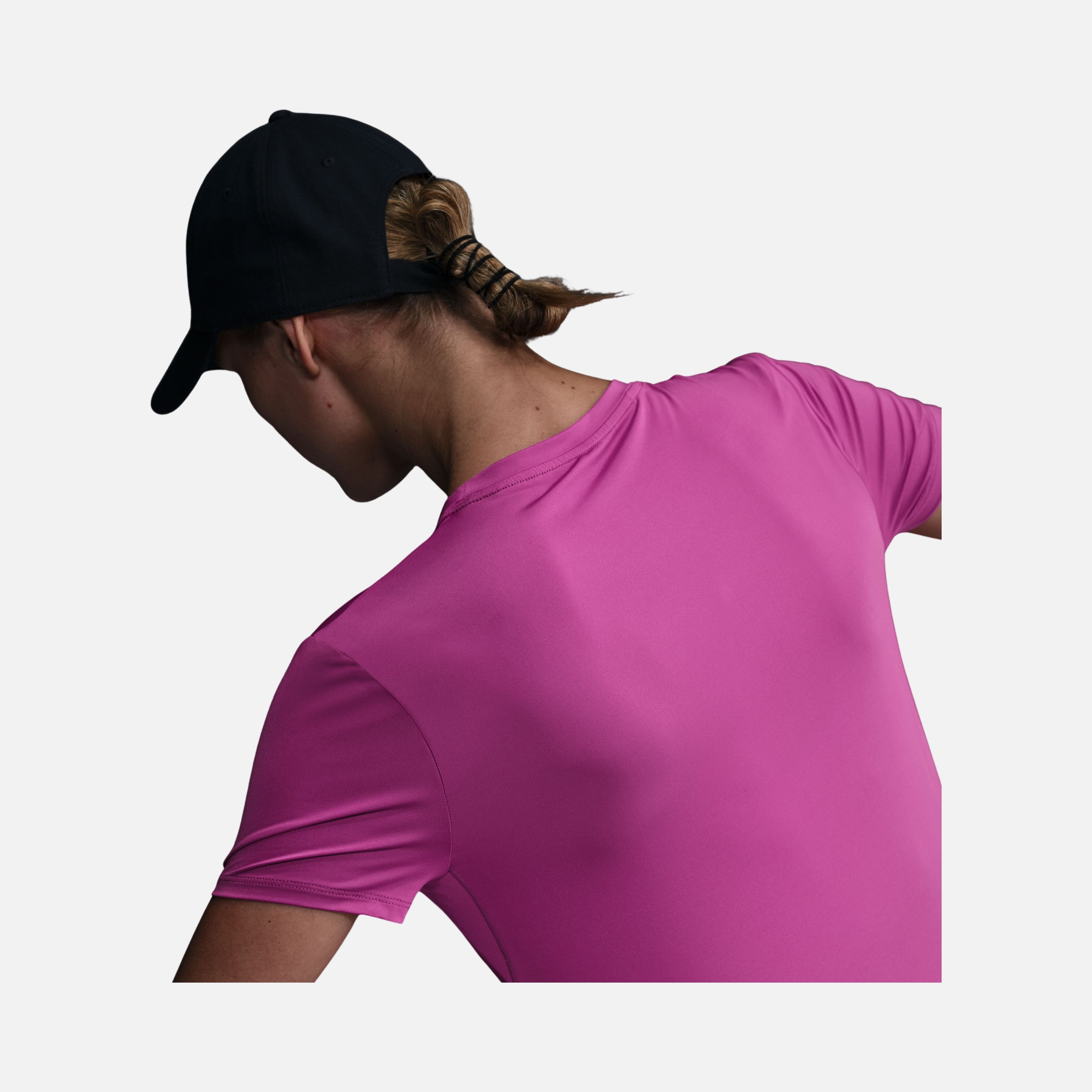 Nike One Classic Dri-Fit Short-Sleeve Training Kadın Tişört