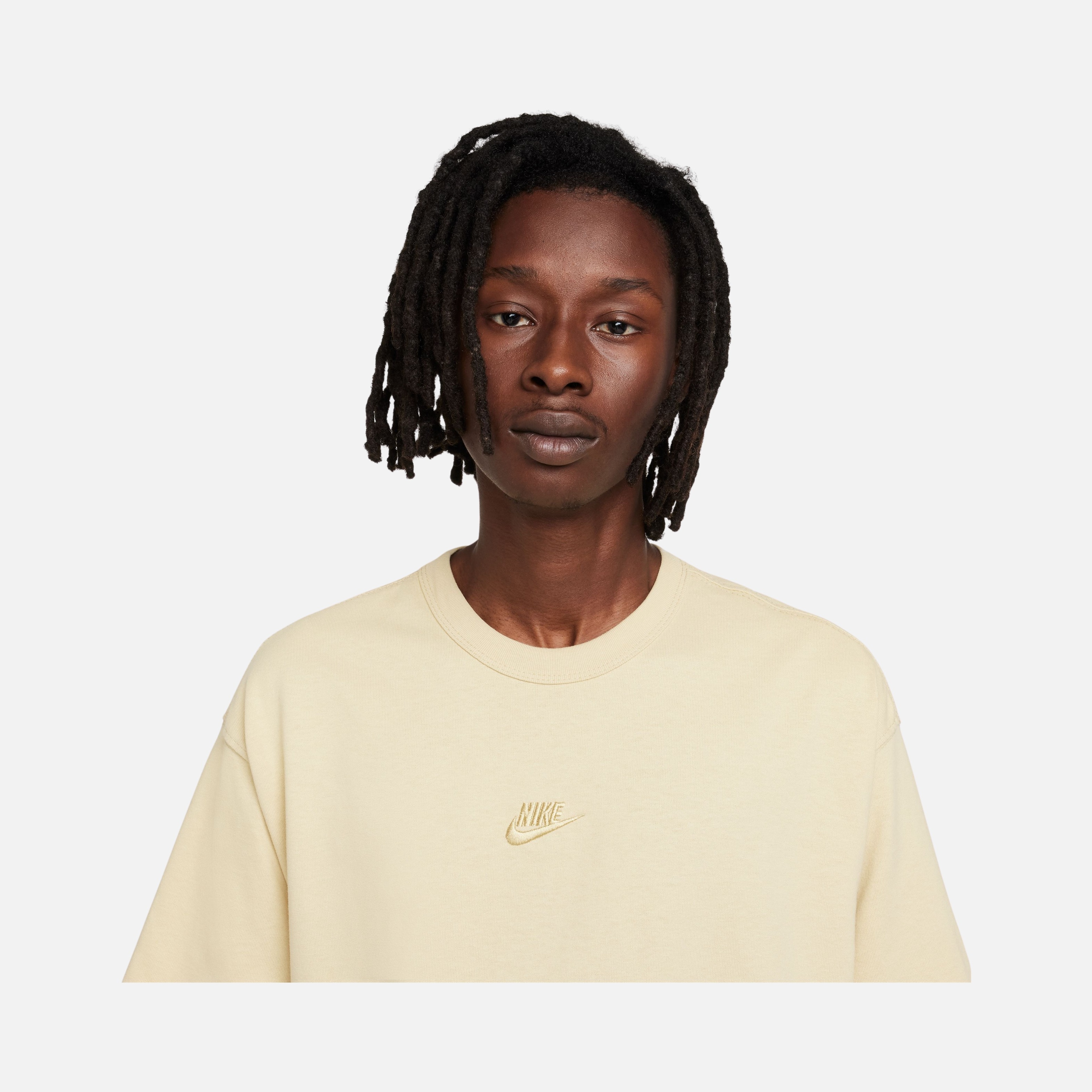 Nike Sportswear Premium Essentials Short-Sleeve Erkek Tişört