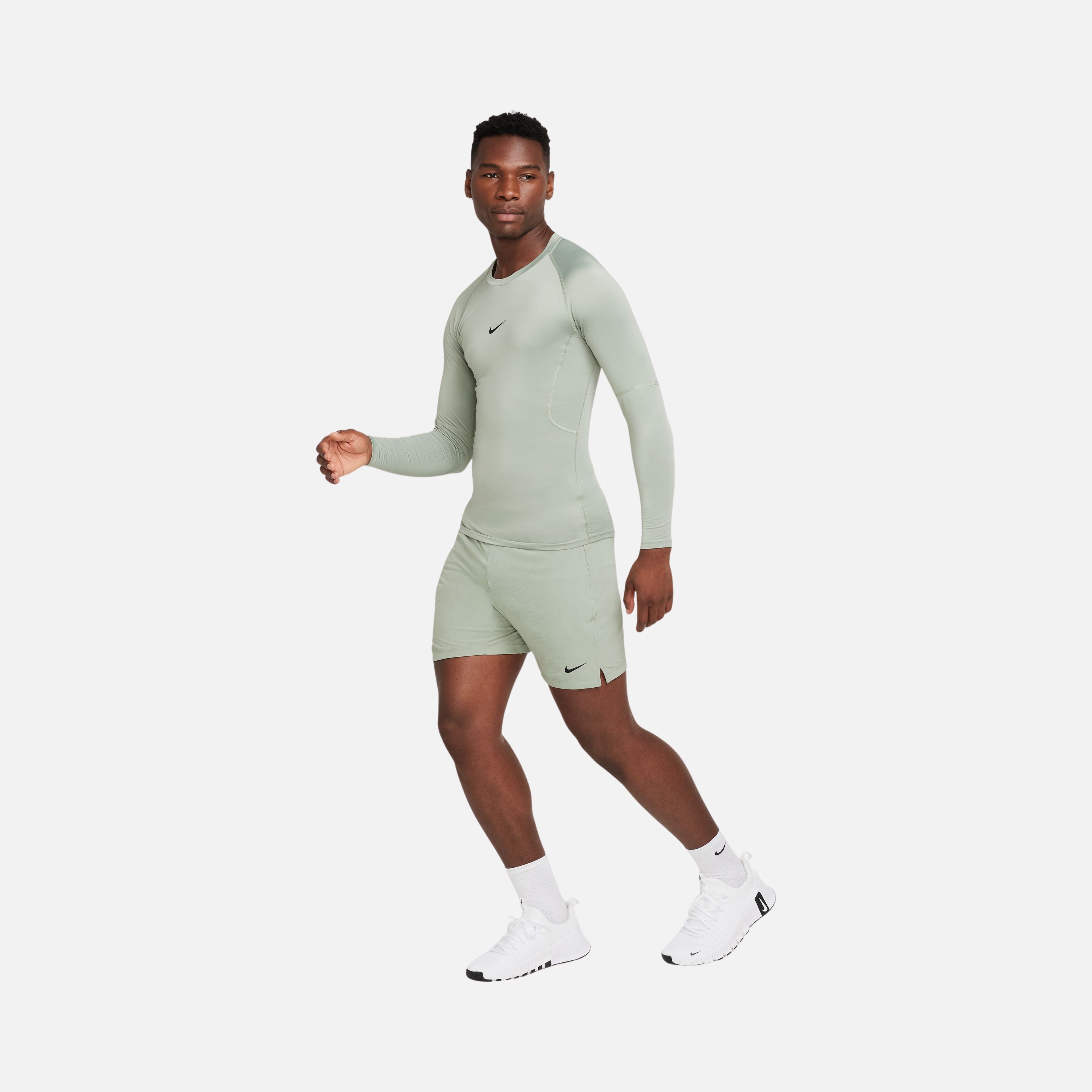 Nike Pro Dri-Fit Tight Fitness Training Long-Sleeve Erkek Tişört