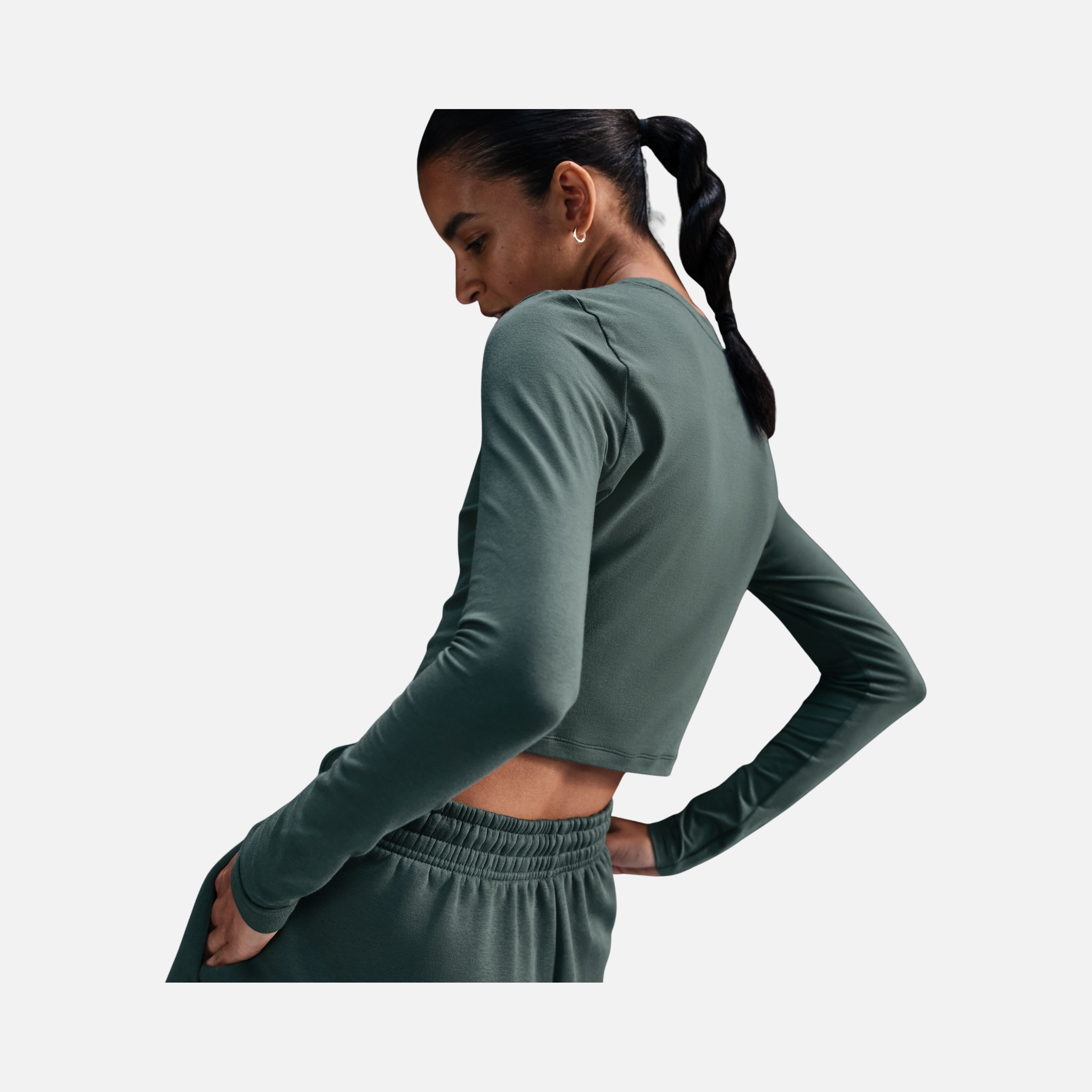 Nike Sportswear Chill Knit Slim Cropped Long-Sleeve Kadın Tişört