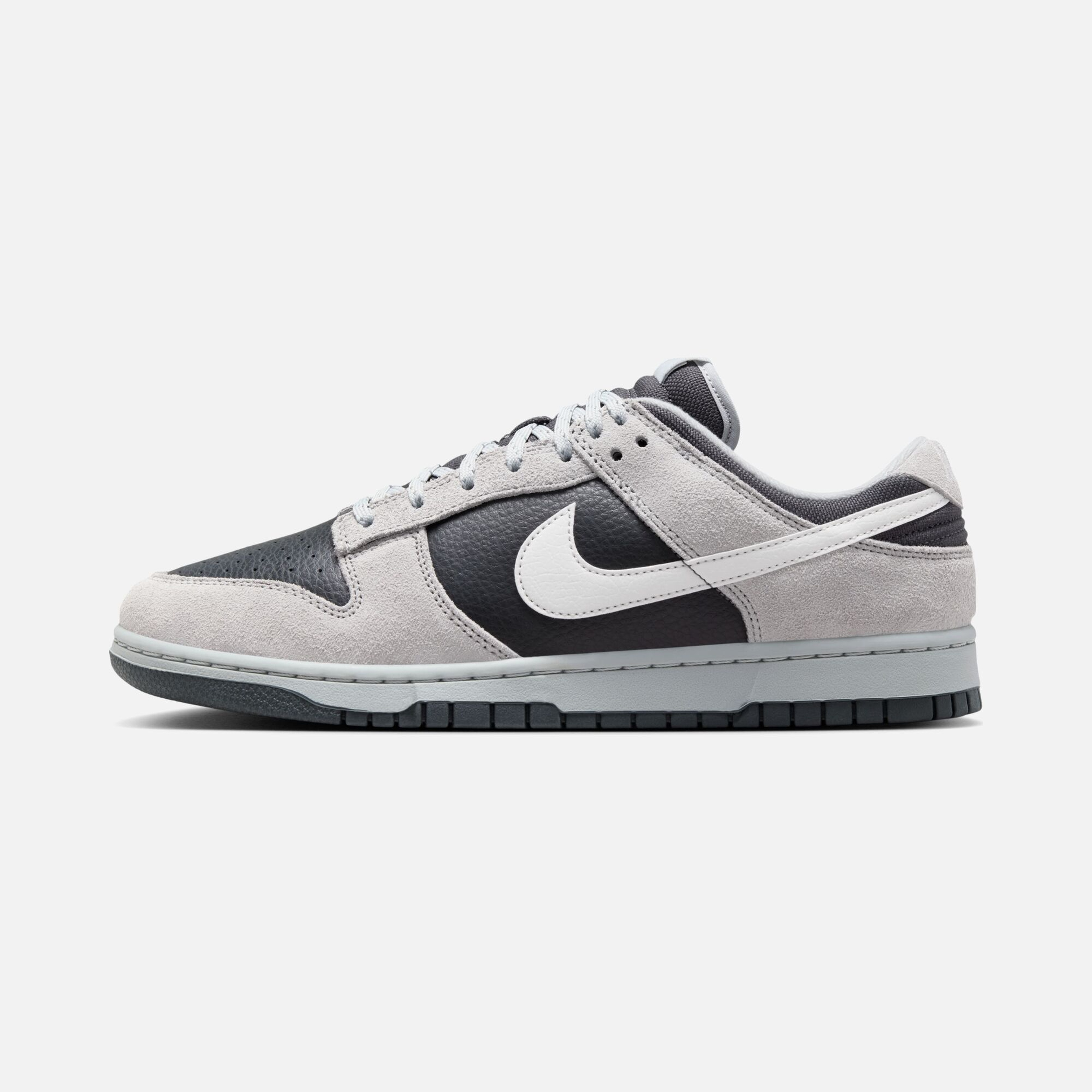 Nike Dunk Low ''Reflective Swoosh and Lace Details'' Erkek Spor Ayakkabı