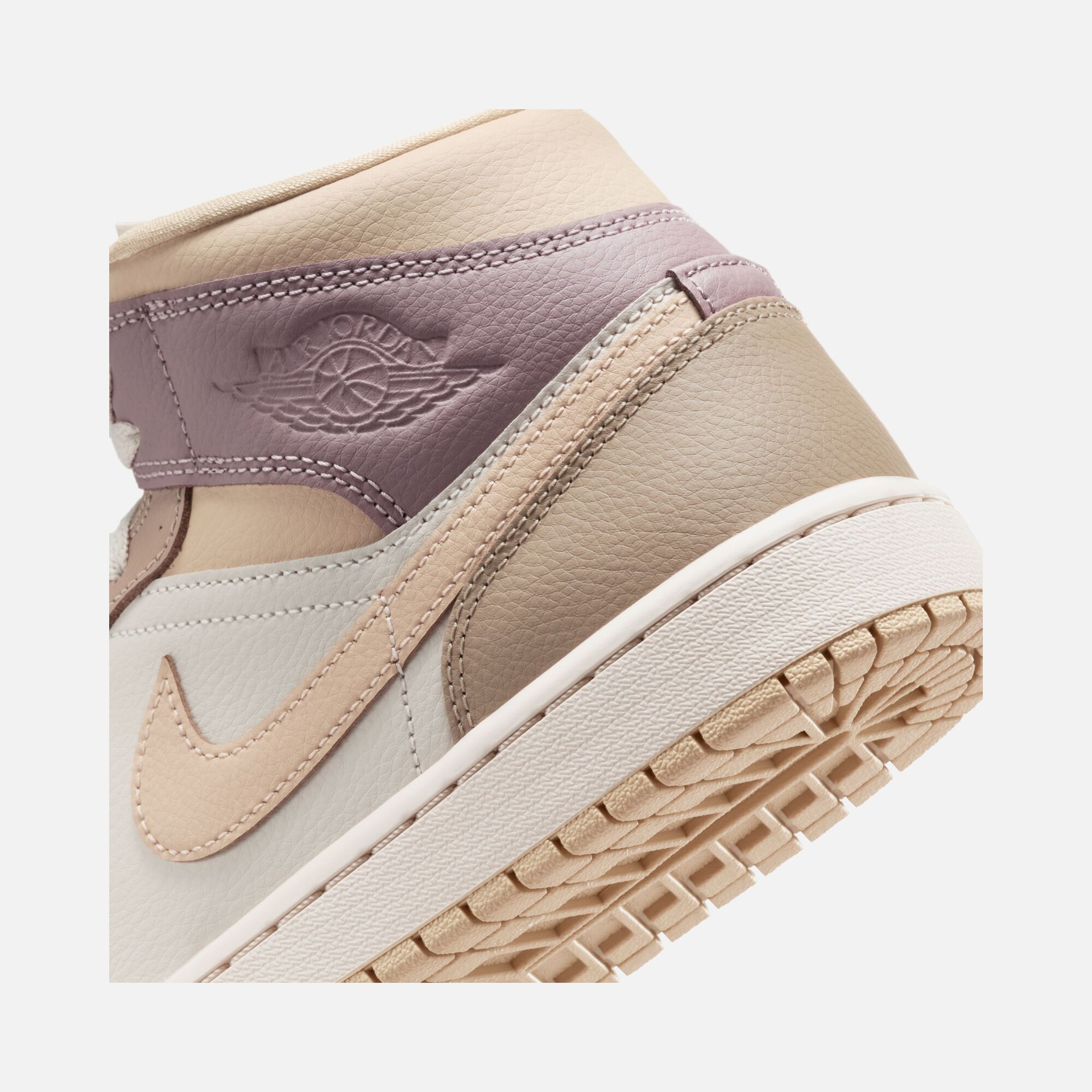 Nike Air Jordan 1 Mid HO24 Unisex Spor Ayakkabı