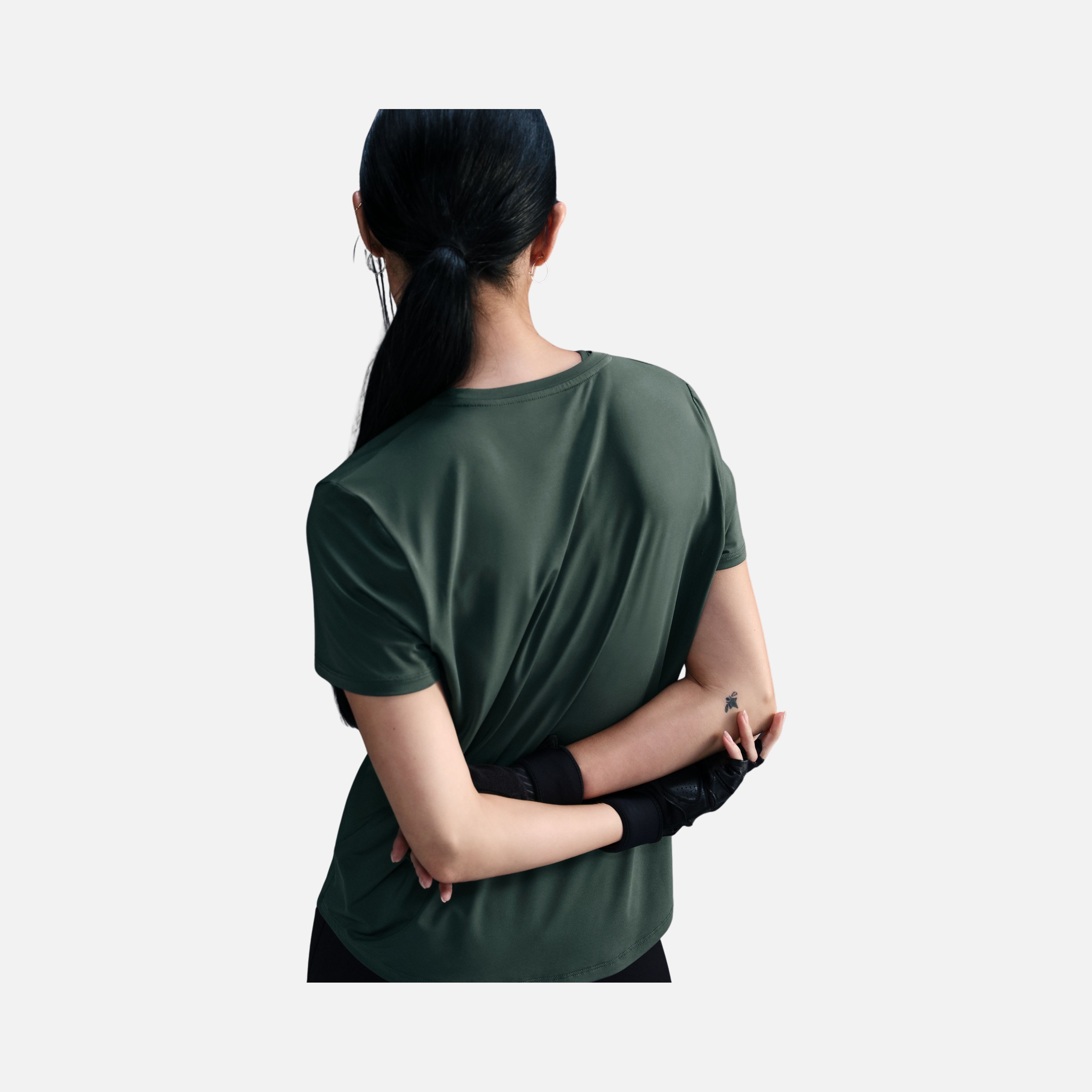 Nike One Classic Dri-Fit Short-Sleeve Training Kadın Tişört