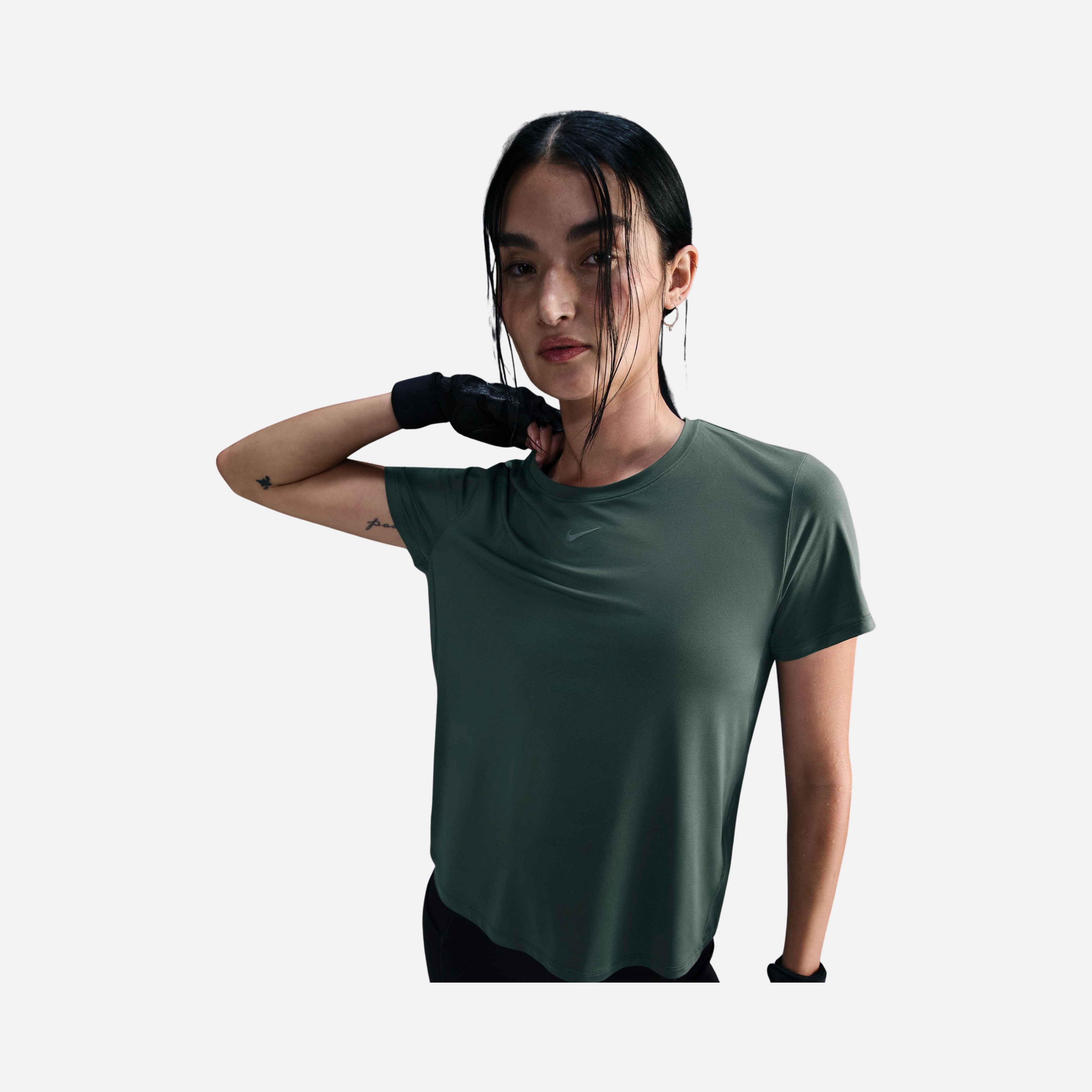 Nike One Classic Dri-Fit Short-Sleeve Training Kadın Tişört