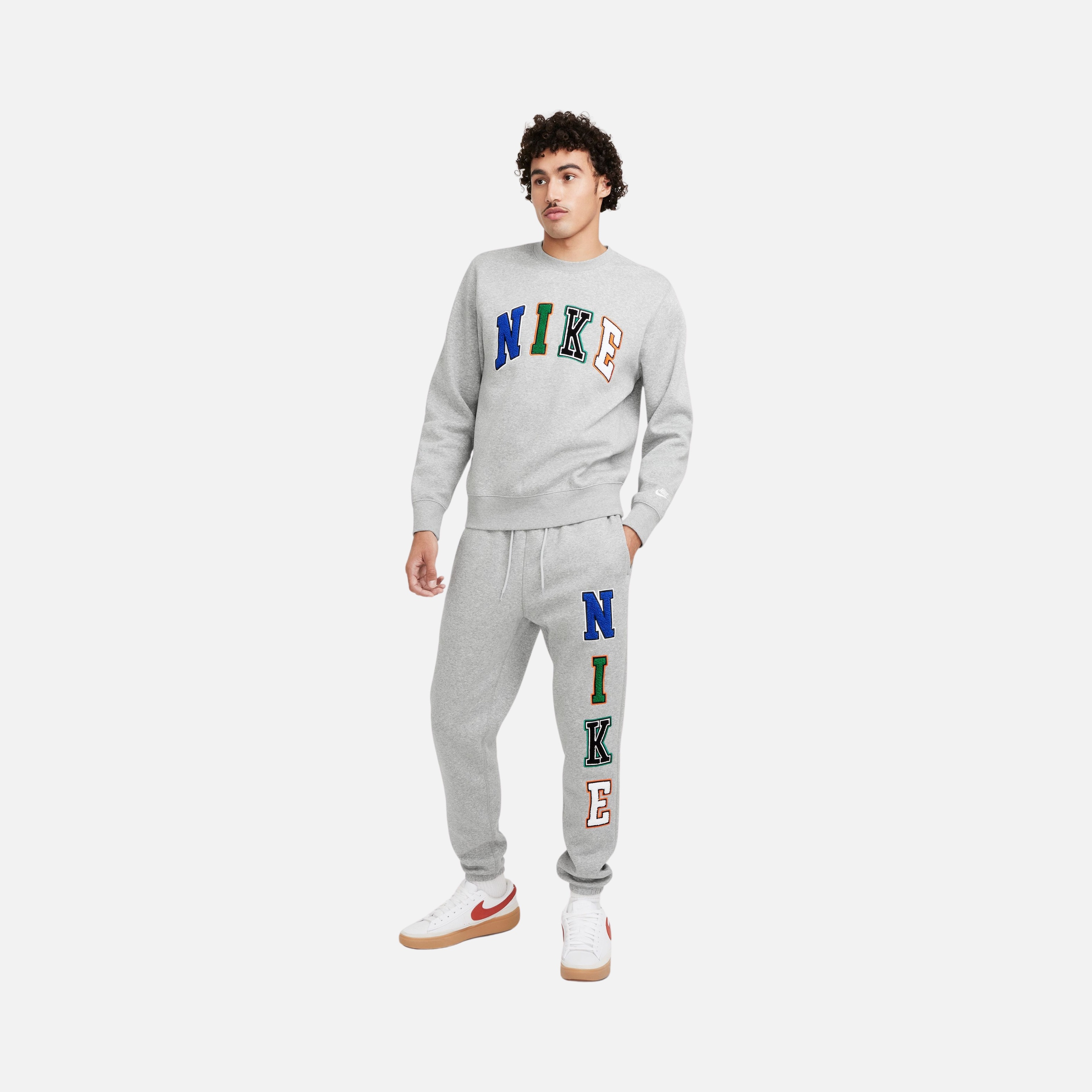 Nike Sportswear Club+ Fleece Cuffed ''Embroidered Graphic Detail'' Erkek Eşofman Altı
