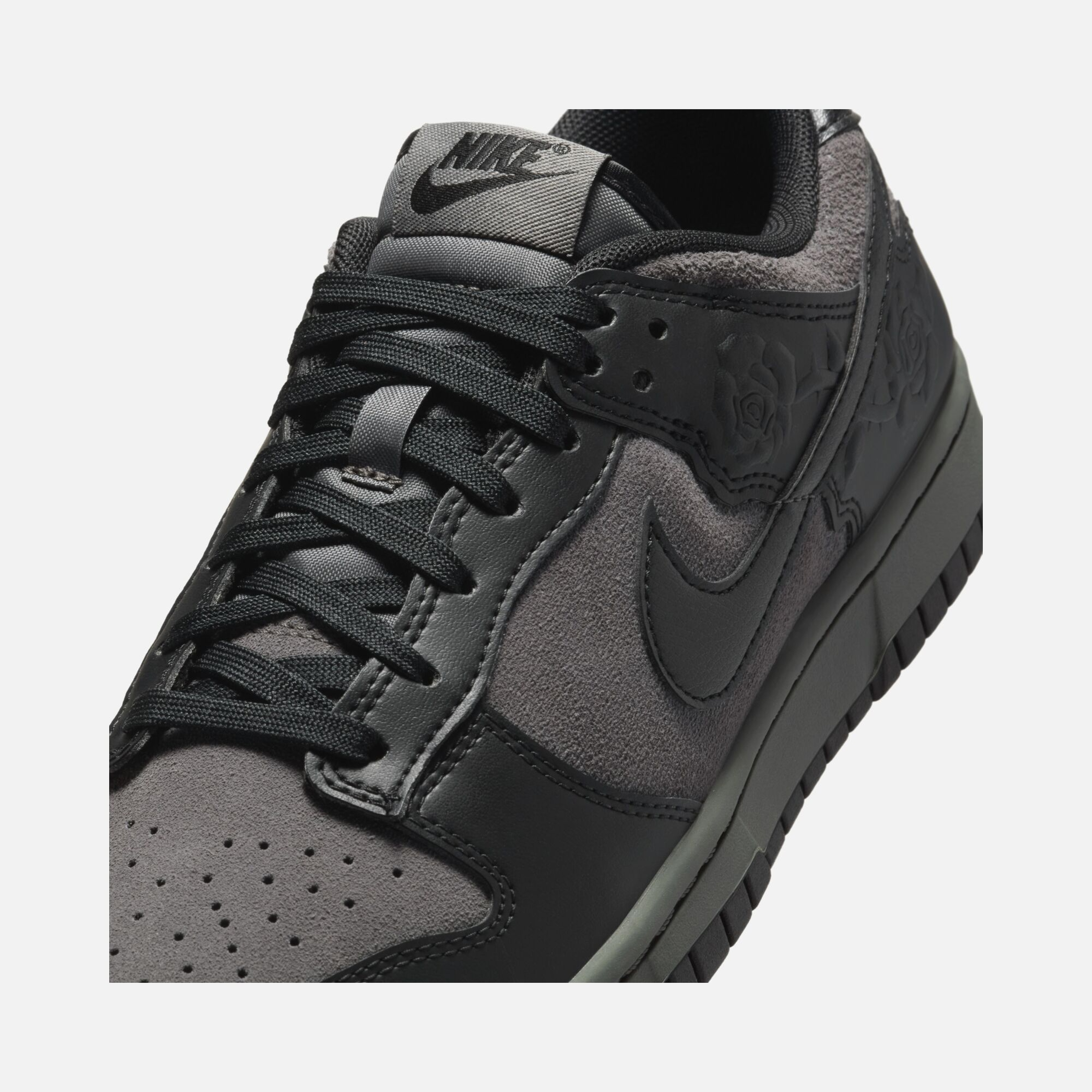 Nike Dunk Low ''Embossed Rose Details'' Kadın Spor Ayakkabı