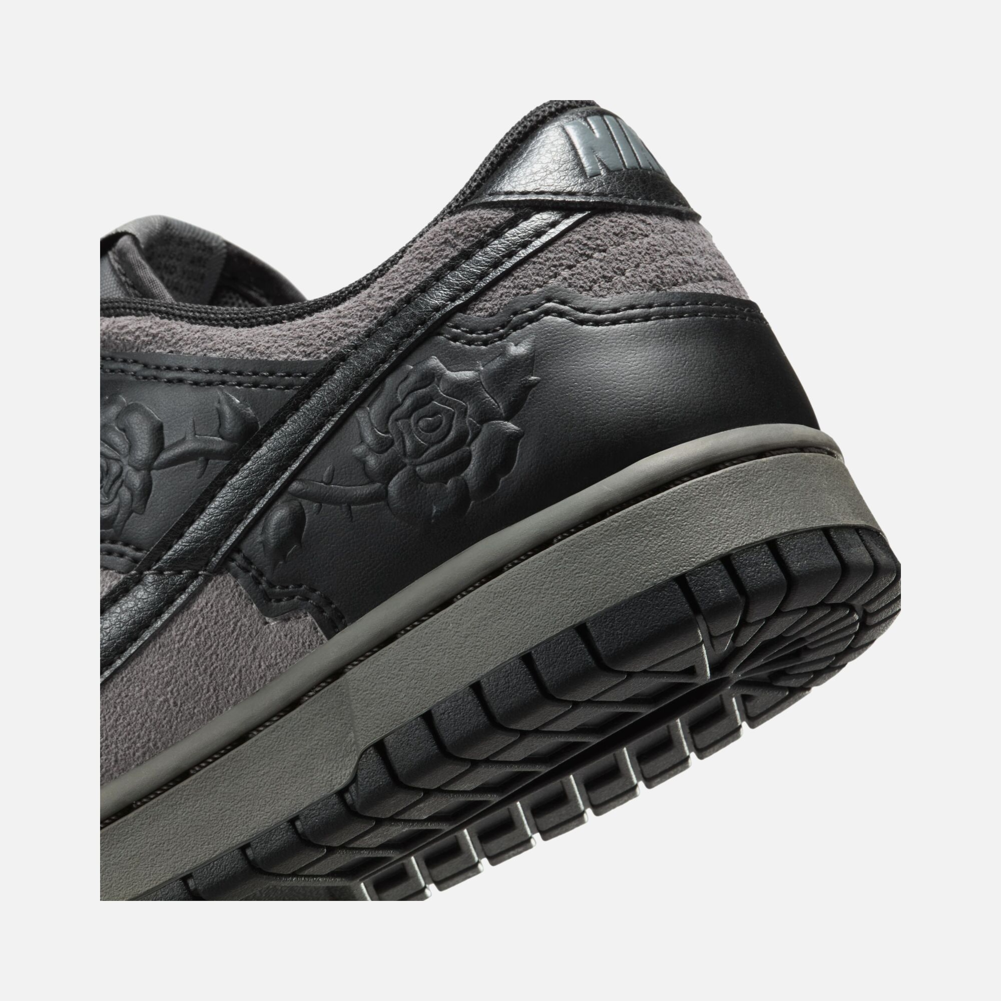 Nike Dunk Low ''Embossed Rose Details'' Kadın Spor Ayakkabı