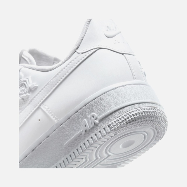 Nike Beyaz Nike Air Force 1