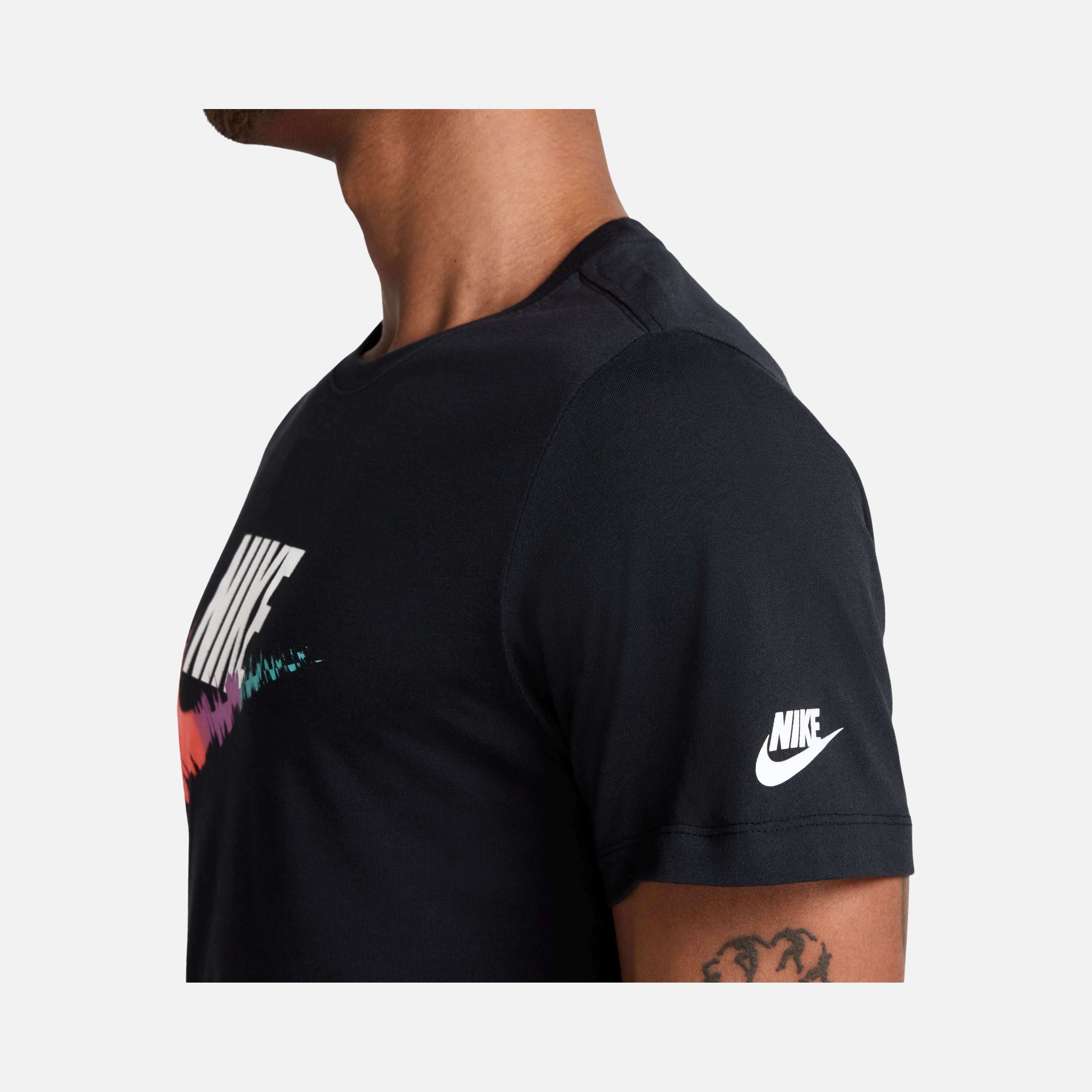Nike Sportswear 6 Mo Futura Graphic Short-Sleeve Erkek Tişört