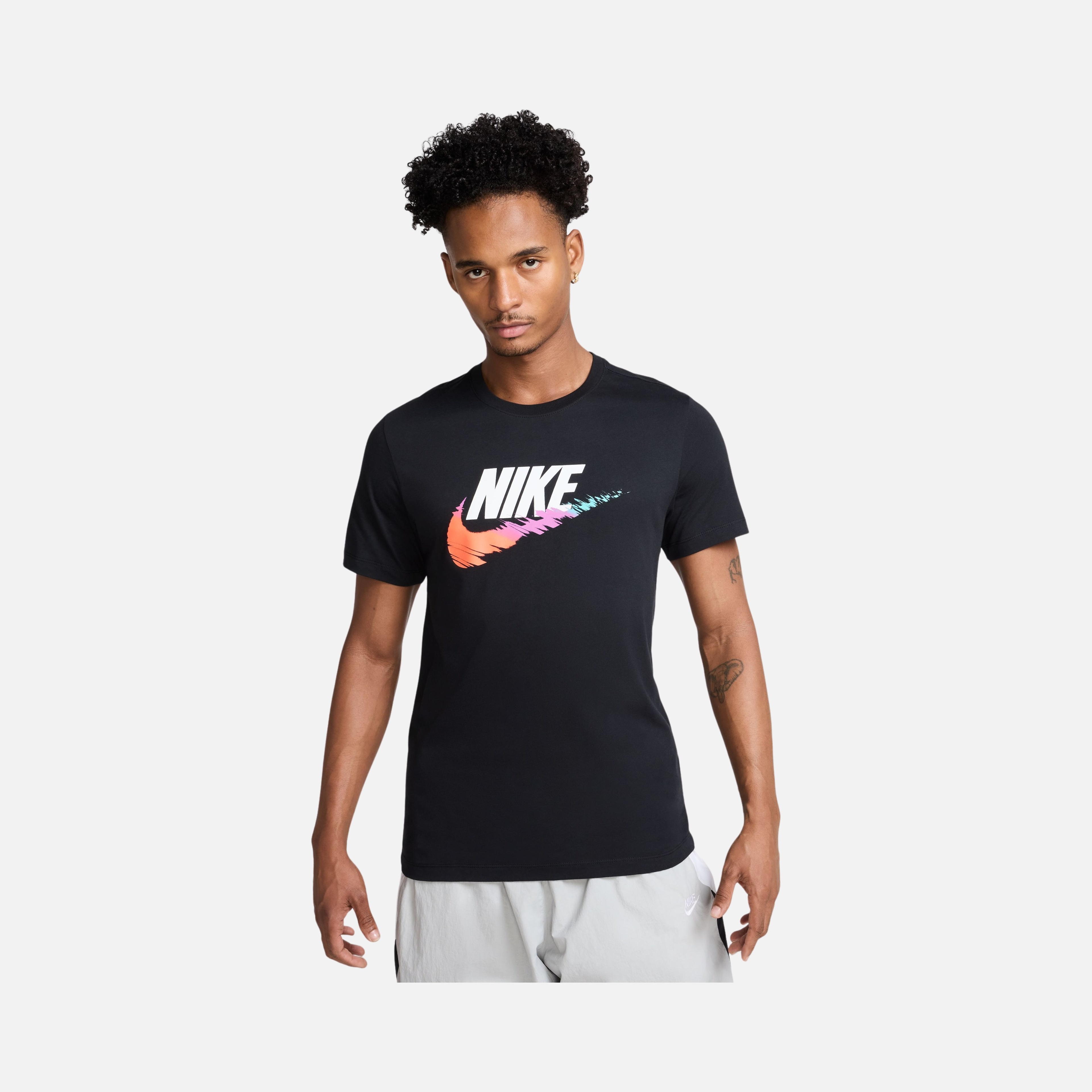 Nike Sportswear 6 Mo Futura Graphic Short-Sleeve Erkek Tişört