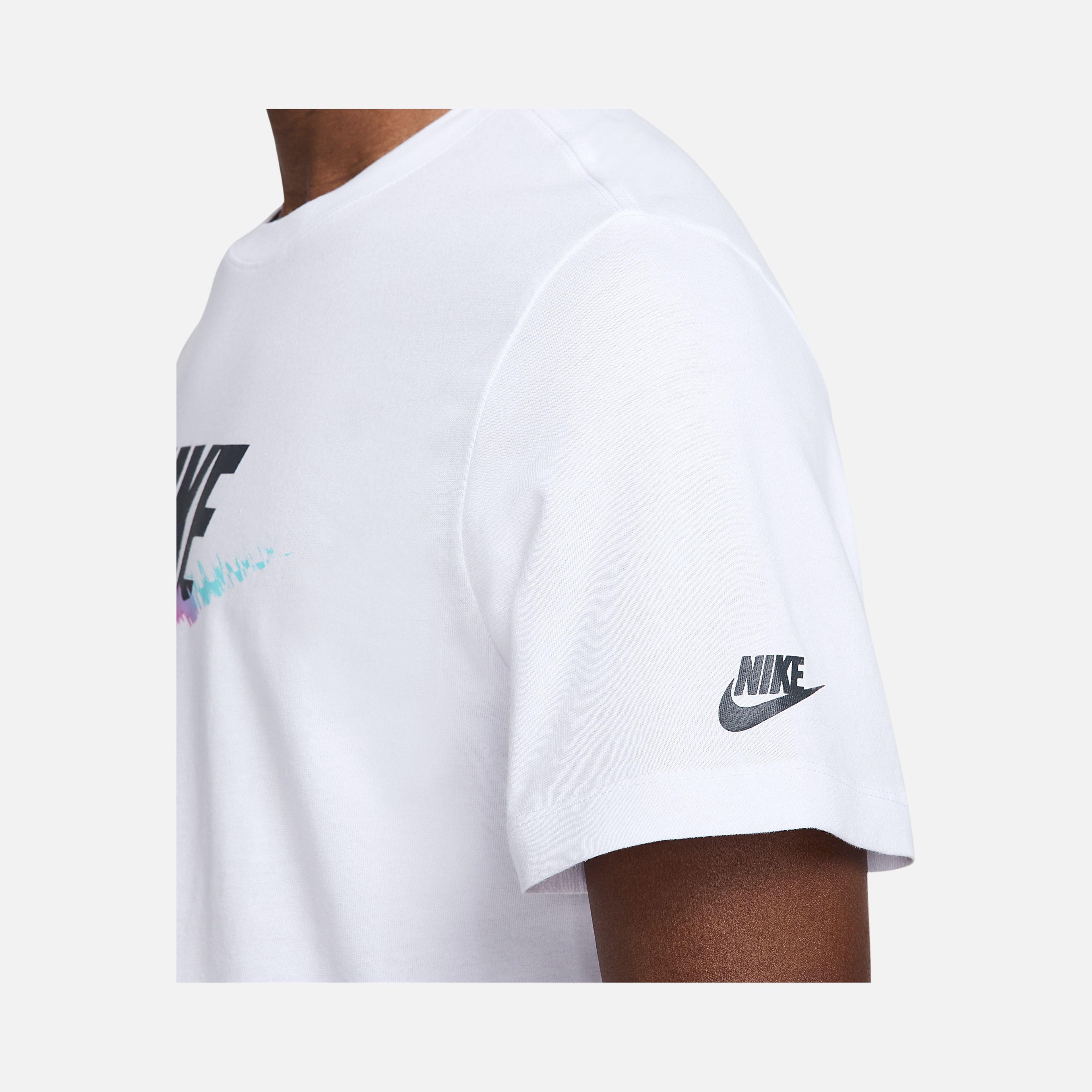 Nike Sportswear 6 Mo Futura Graphic Short-Sleeve Erkek Tişört