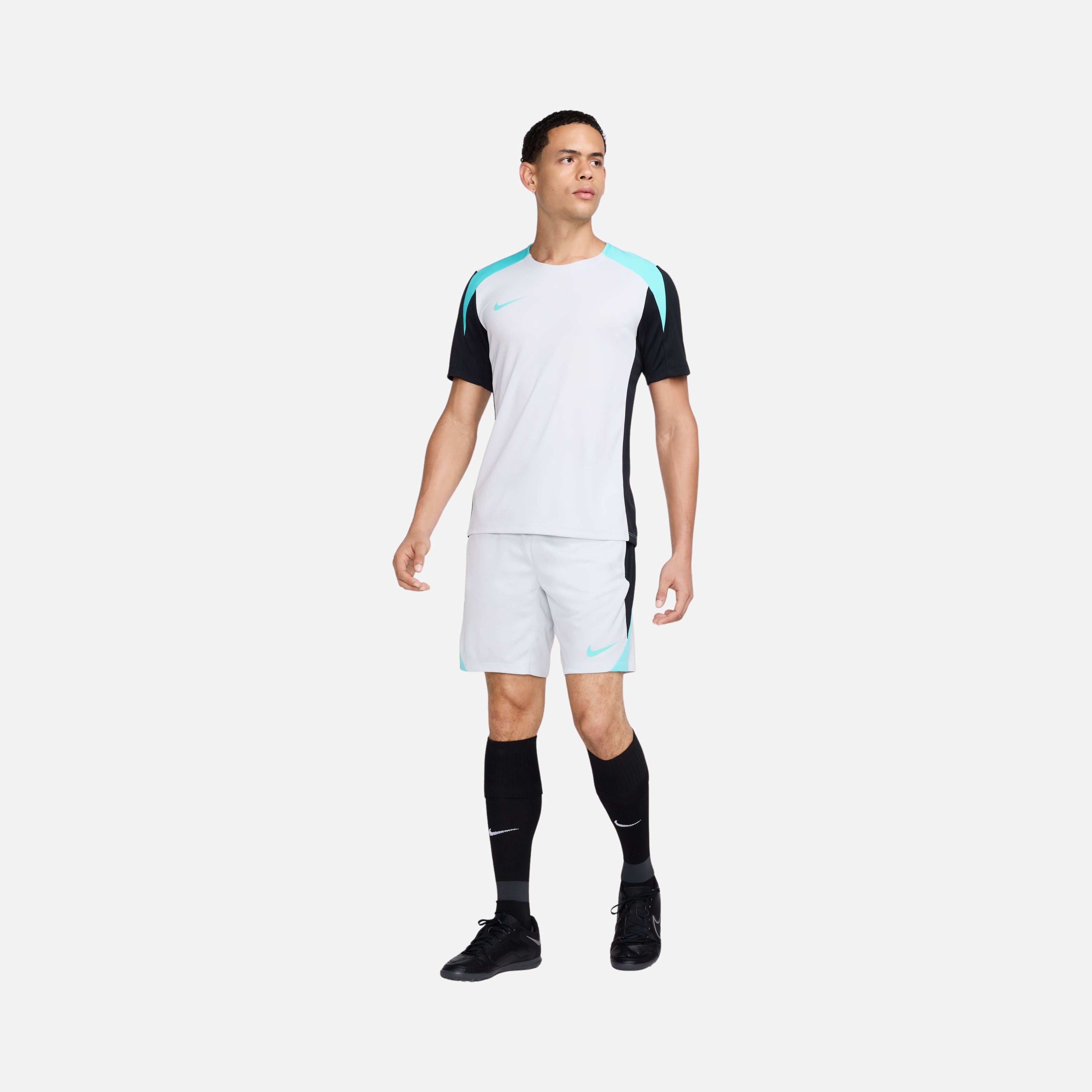 Nike Dri-Fit Strike Kz Football Erkek Şort