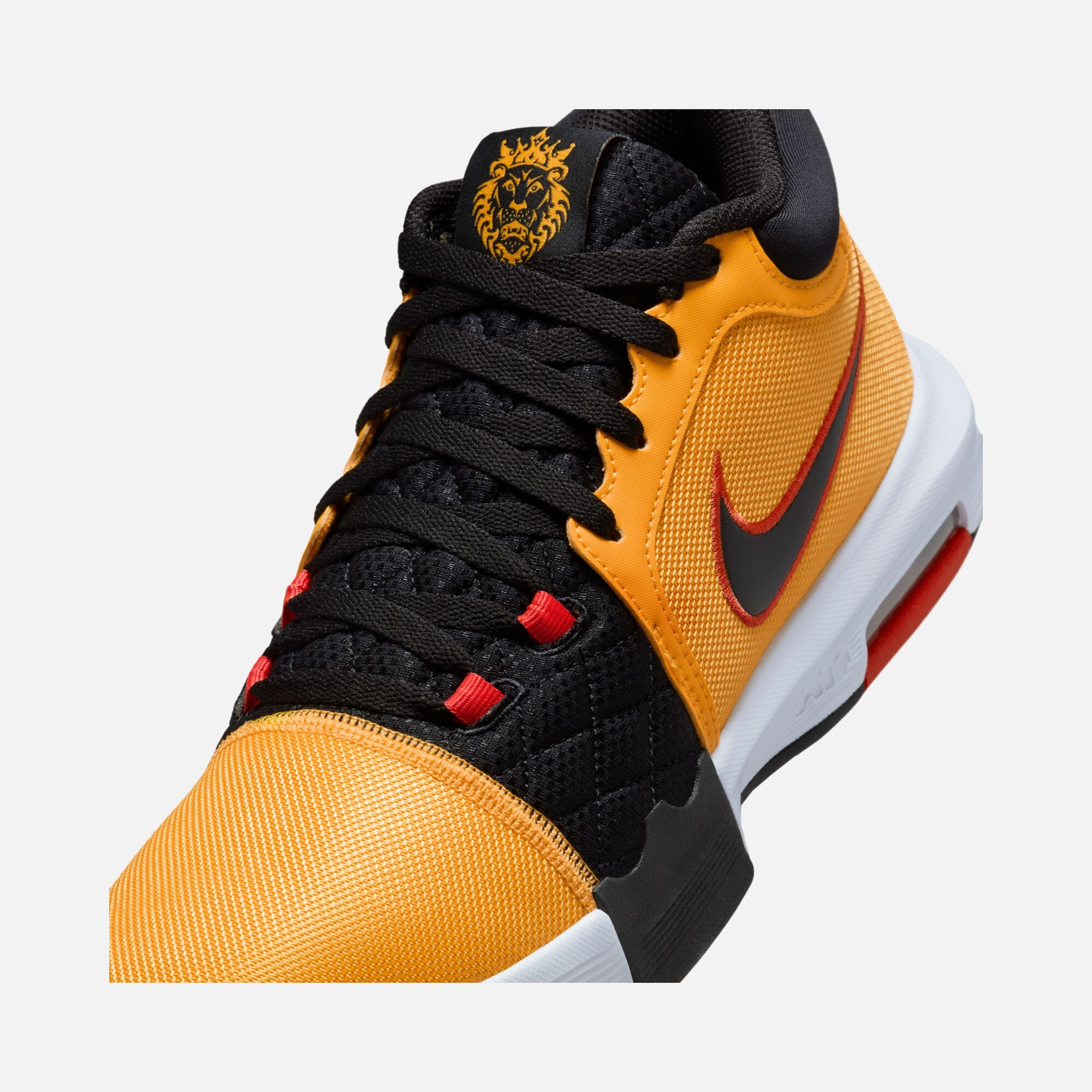 Nike LeBron James Witness VIII ''Bruce Lee'' Erkek Basketbol Ayakkabısı