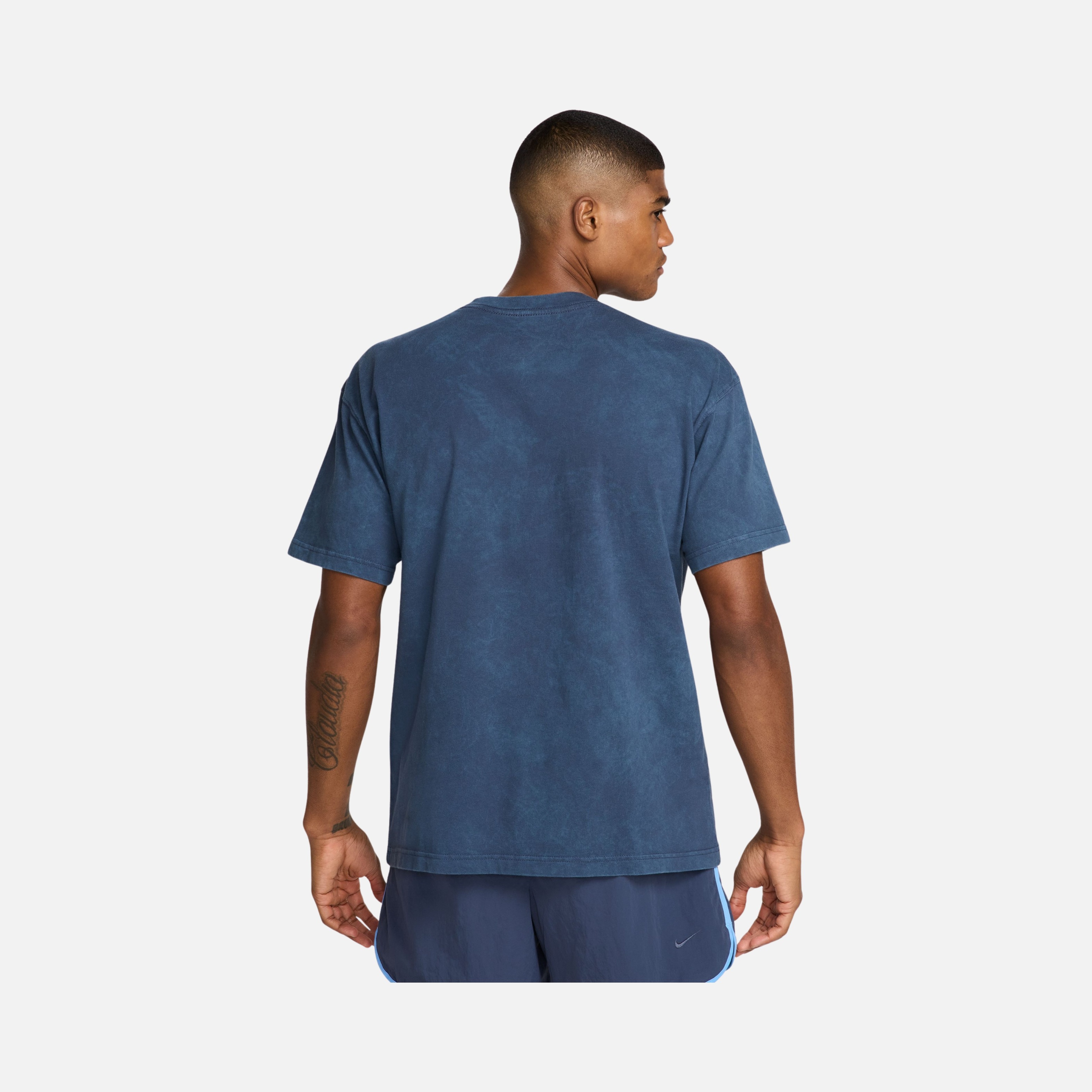 Nike Gym Heritage Culture ''Detail of a Woven Athlete Label'' Athletic Training Short-Sleeve Erkek Tişört