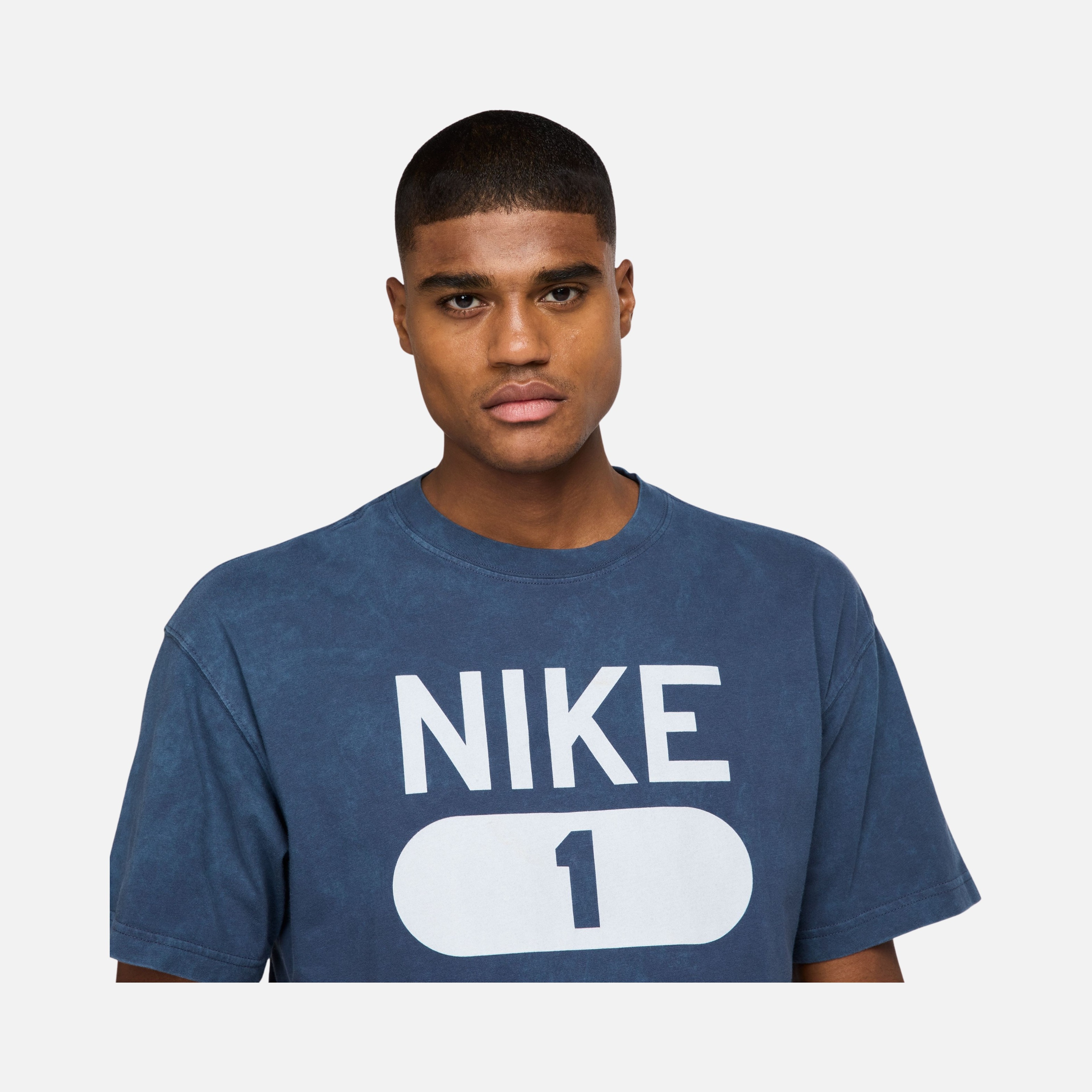 Nike Gym Heritage Culture ''Detail of a Woven Athlete Label'' Athletic Training Short-Sleeve Erkek Tişört