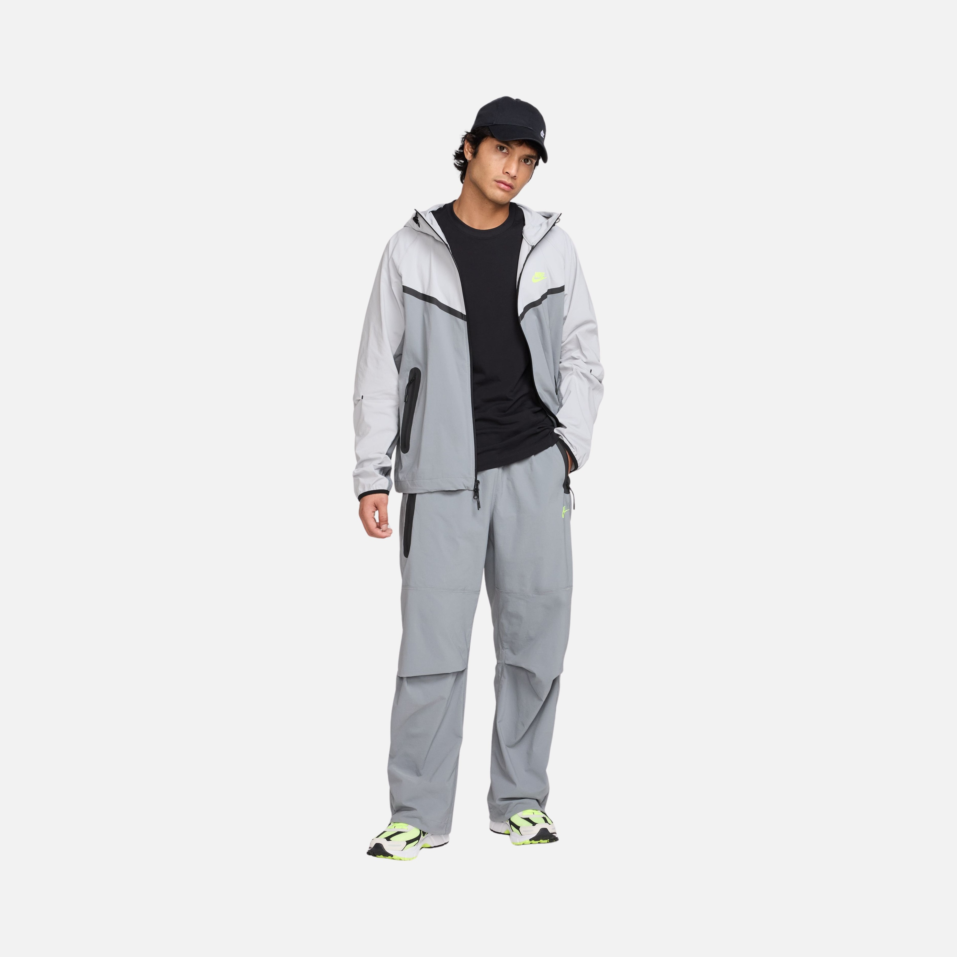 Nike Sportswear Tech Oversized Woven Erkek Eşofman Altı