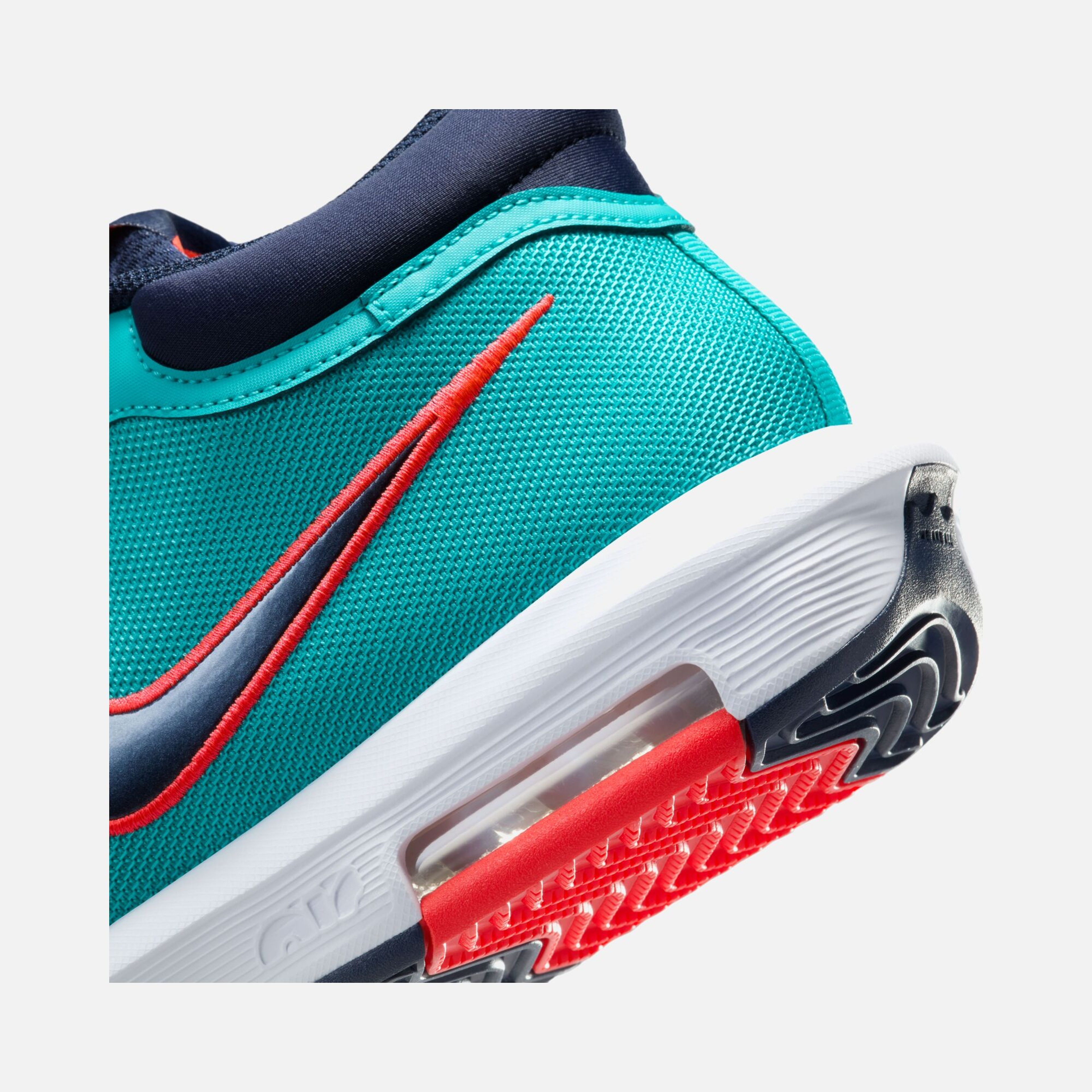 Nike LeBron James Witness VIII ''Bruce Lee'' Erkek Basketbol Ayakkabısı