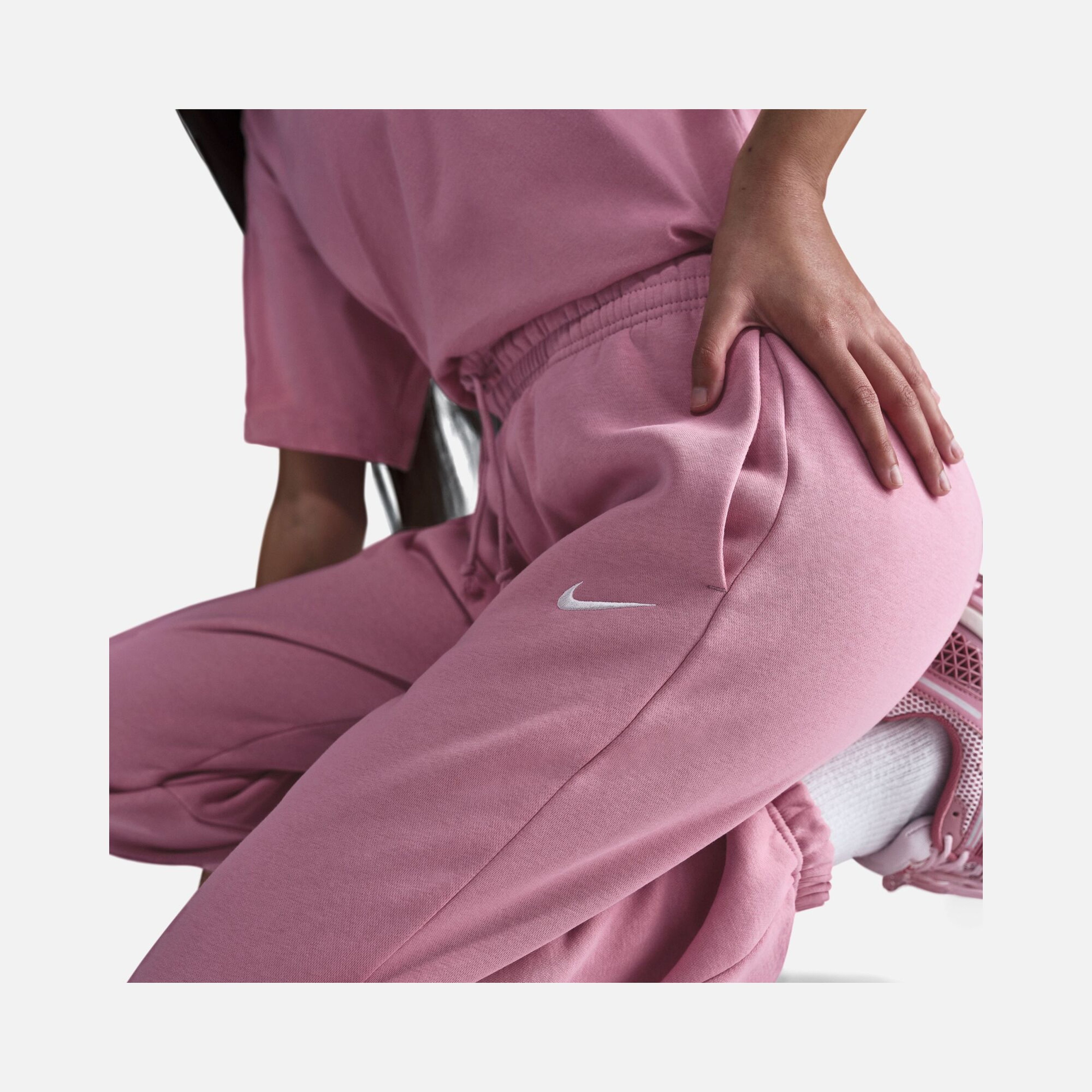 Nike Sportswear Phoenix Fleece High-Waisted Oversized Kadın Eşofman Altı