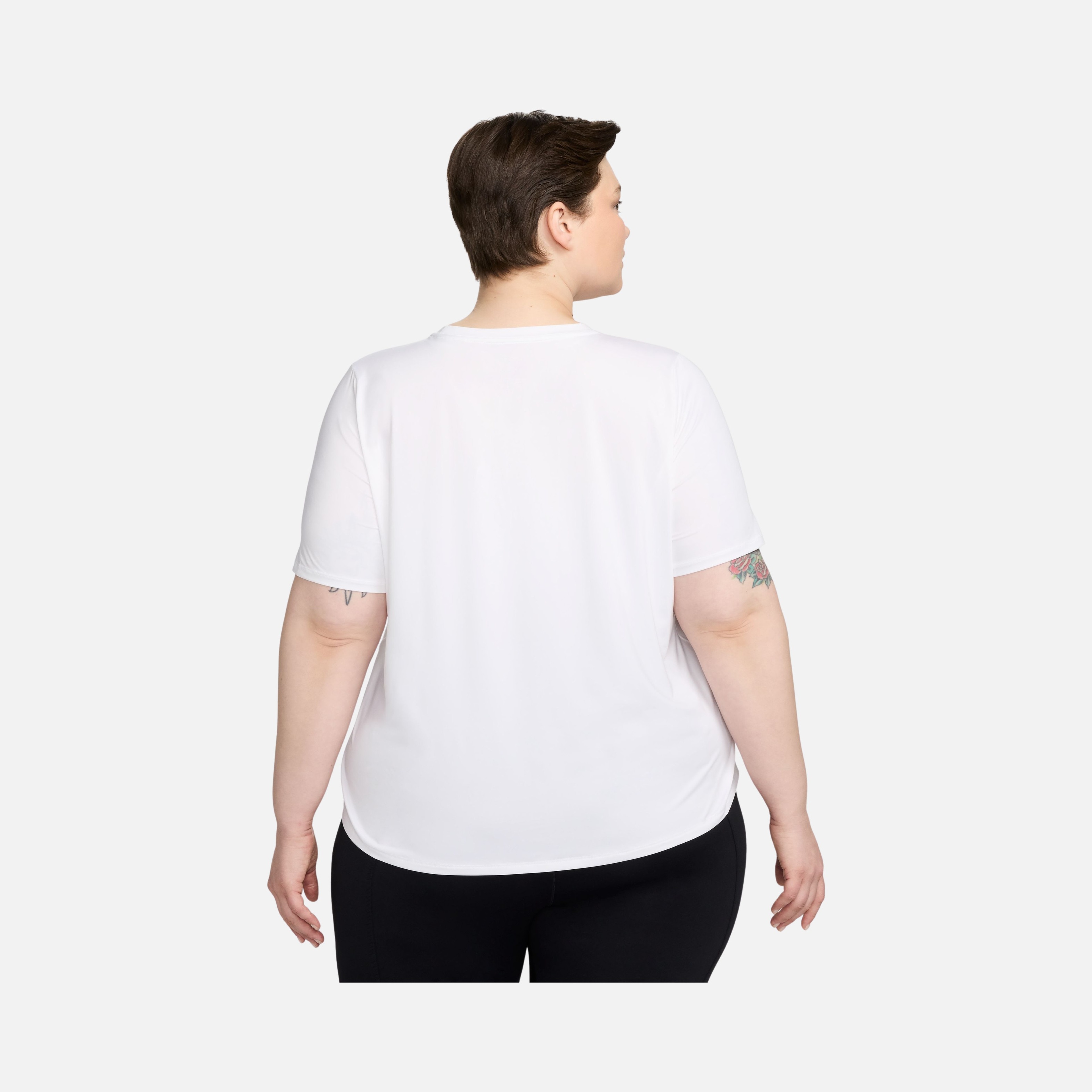 Nike One Classic Dri-Fit Short-Sleeve Training (Plus Size) Kadın Tişört