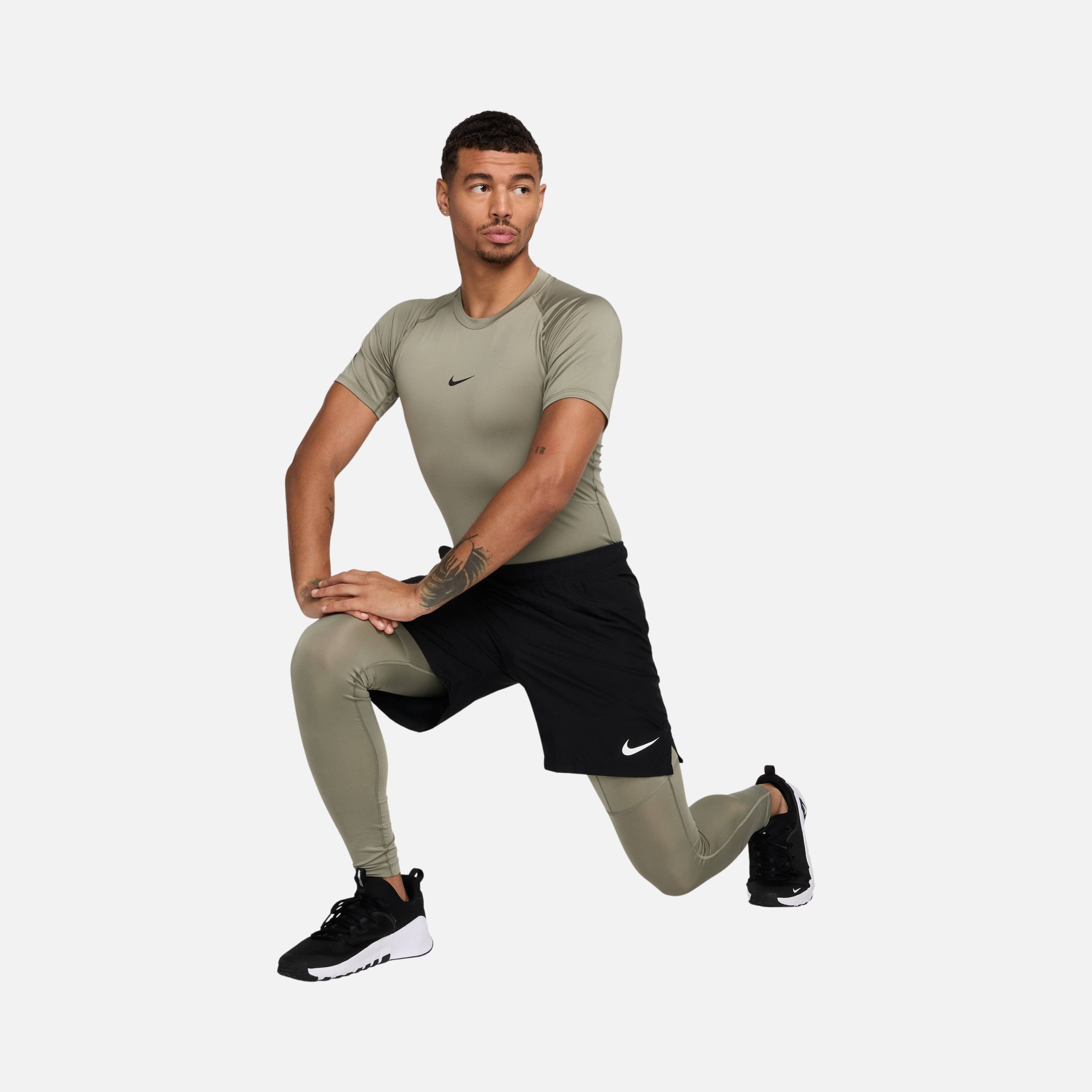 Nike Pro Dri-Fit Tight Fitness Training Short-Sleeve Erkek Tişört