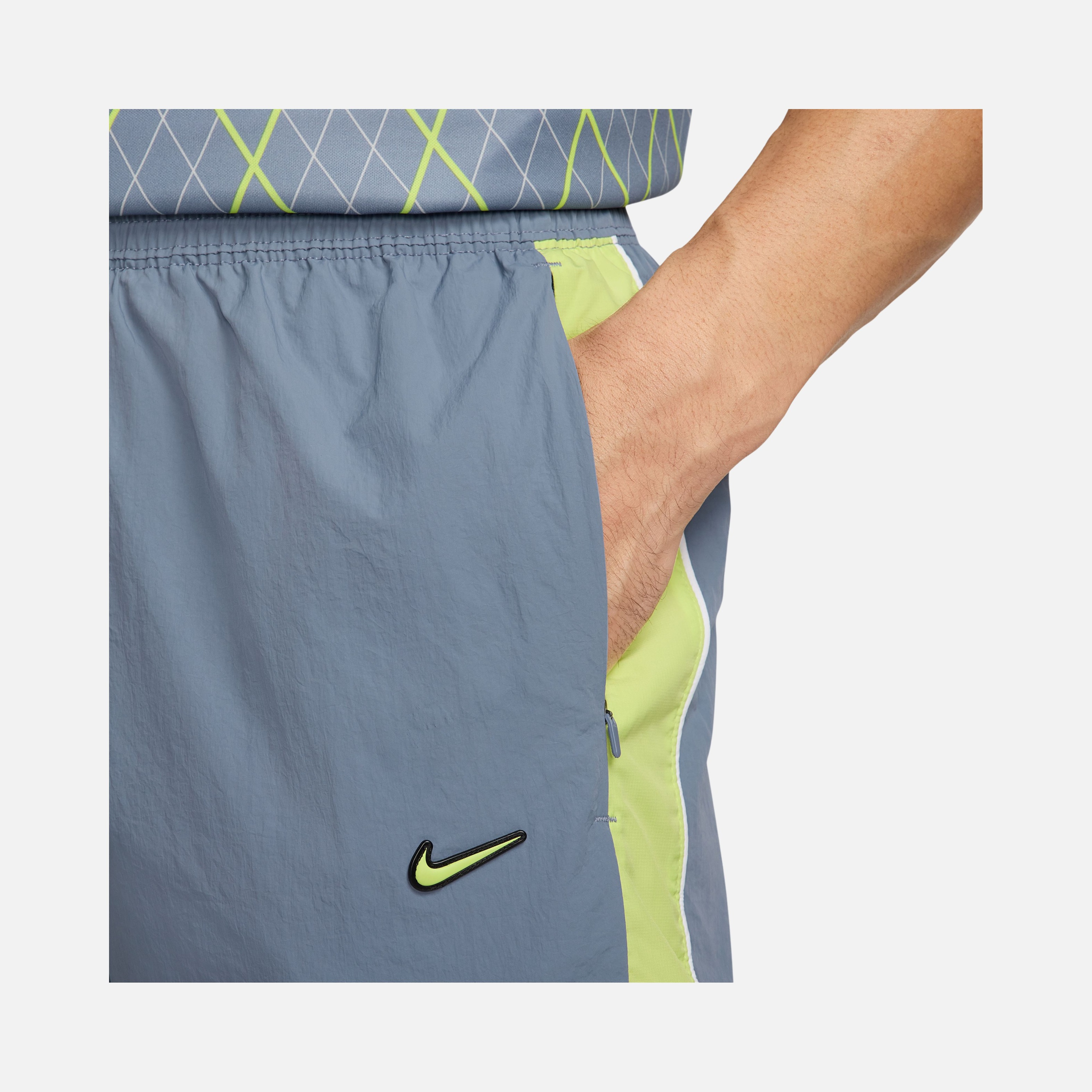 Nike Sportswear Tuned Air Graphics Woven Fabric Lined Erkek Eşofman Altı