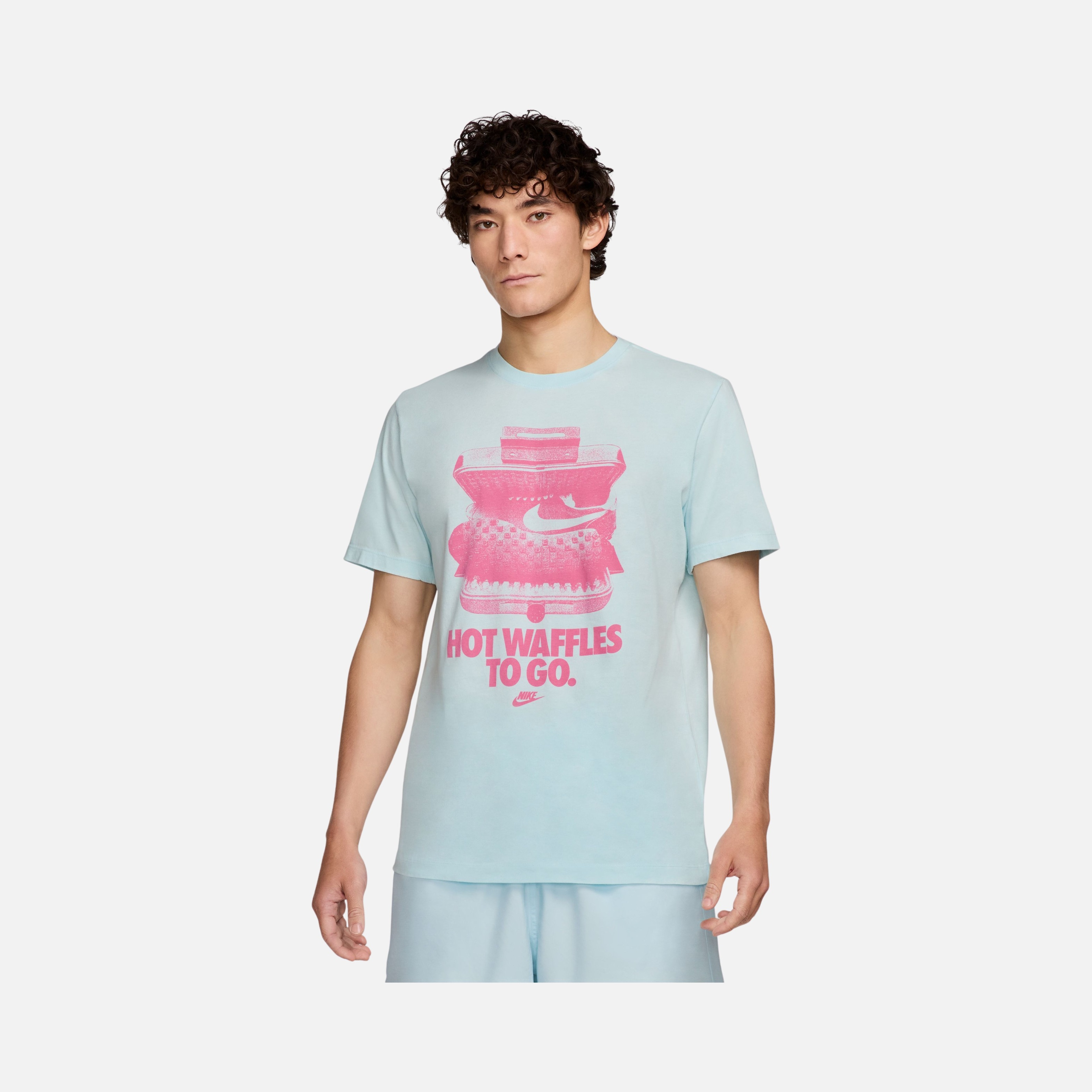 Nike Sportswear OC Vintage Hot Waffles To Go Graphics Short-Sleeve Erkek Tişört