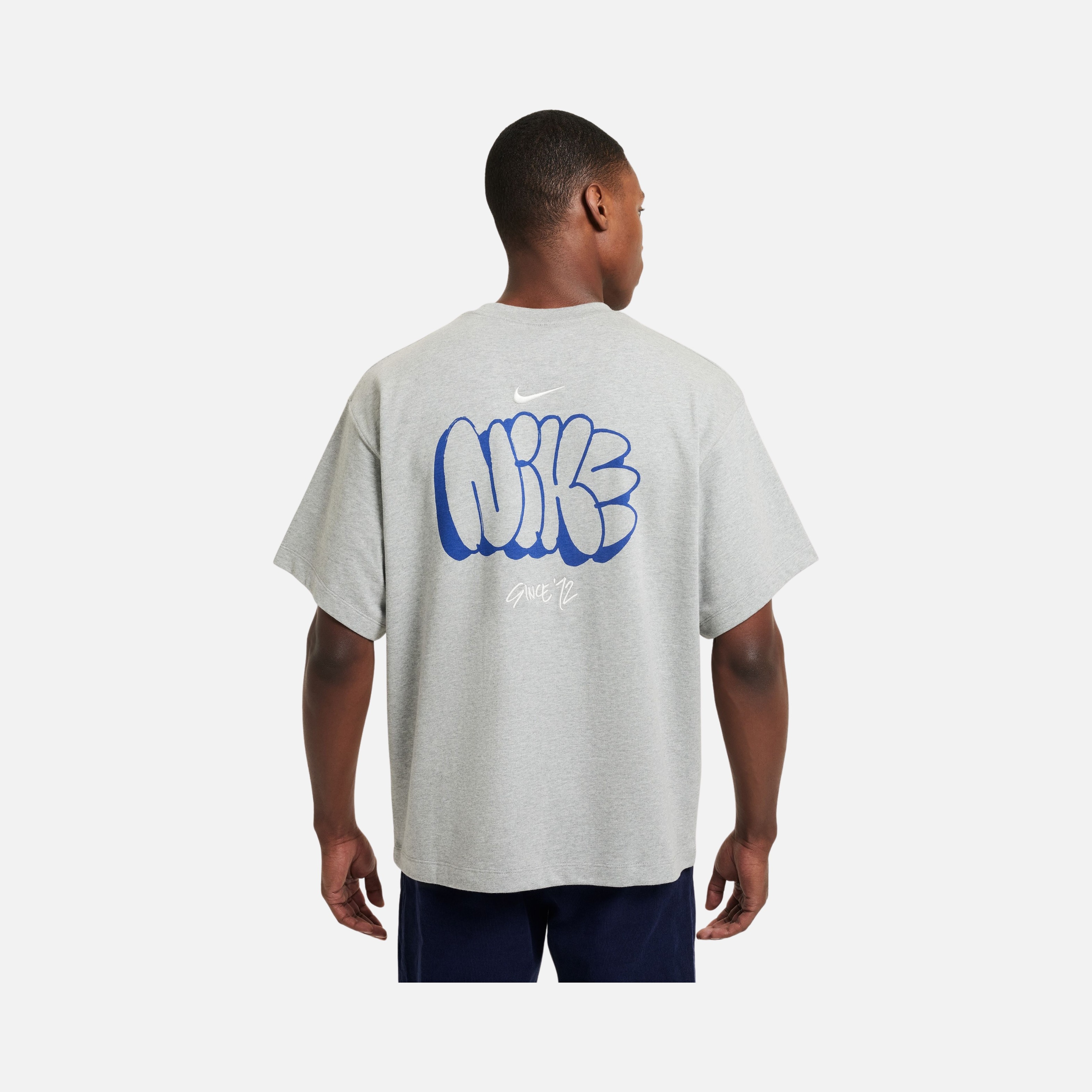 Nike Sportswear Solo Swoosh Graphics Short-Sleeve Erkek Tişört
