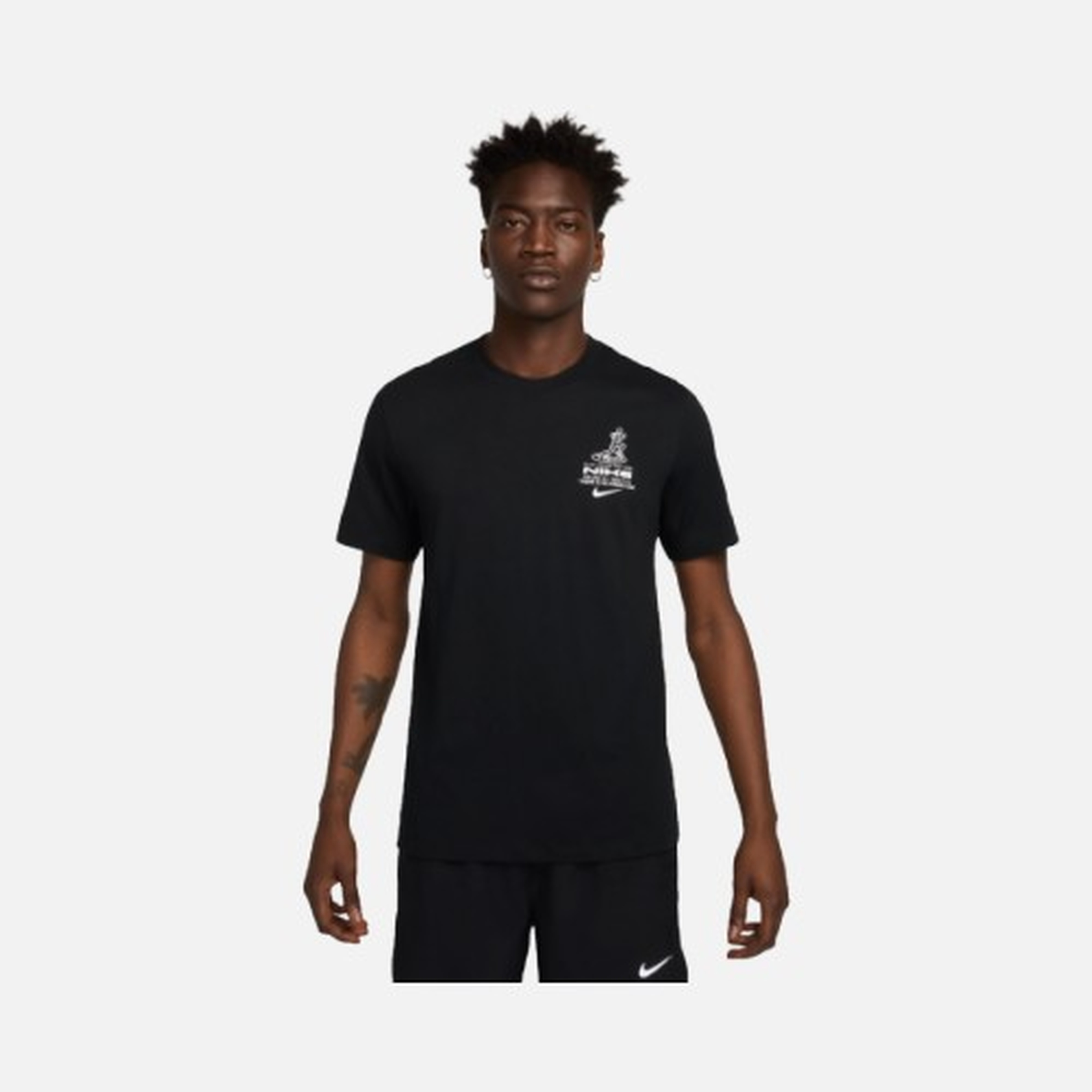 Nike Quarter Space Race Club Believe Graphic Running Short-Sleeve Erkek Tişört