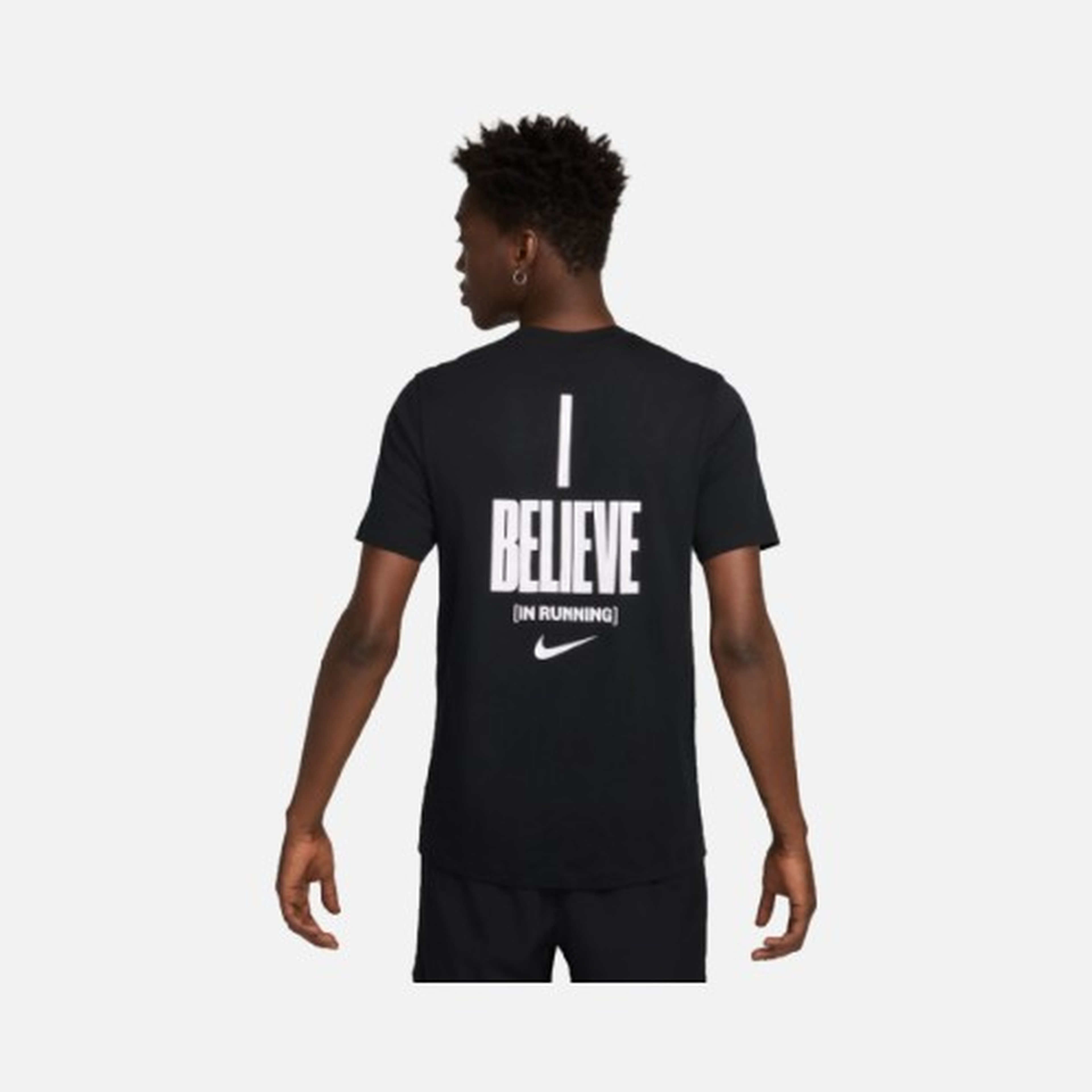 Nike Quarter Space Race Club Believe Graphic Running Short-Sleeve Erkek Tişört