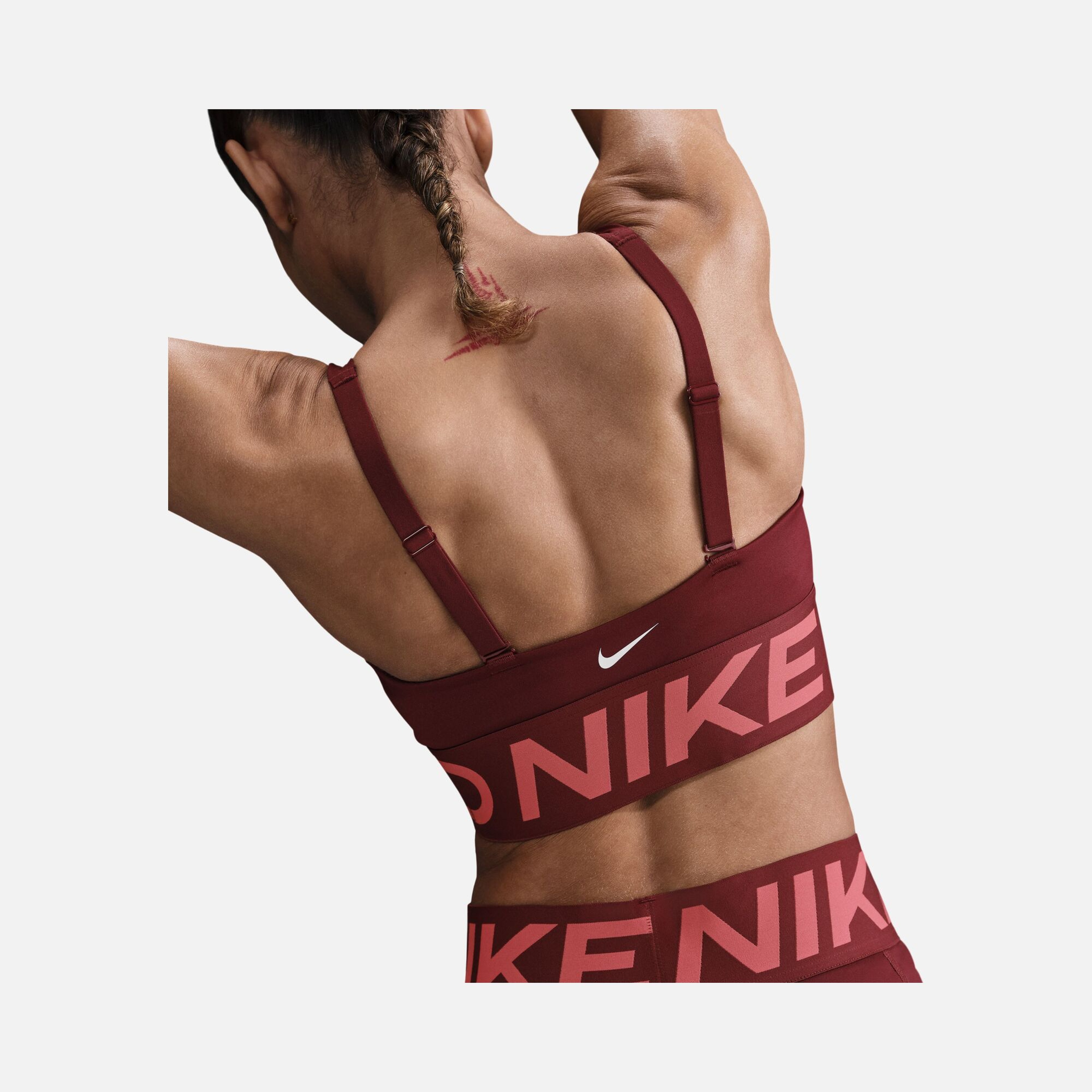 Nike Pro Indy Plunge Medium-Support Padded Training Kadın Bra