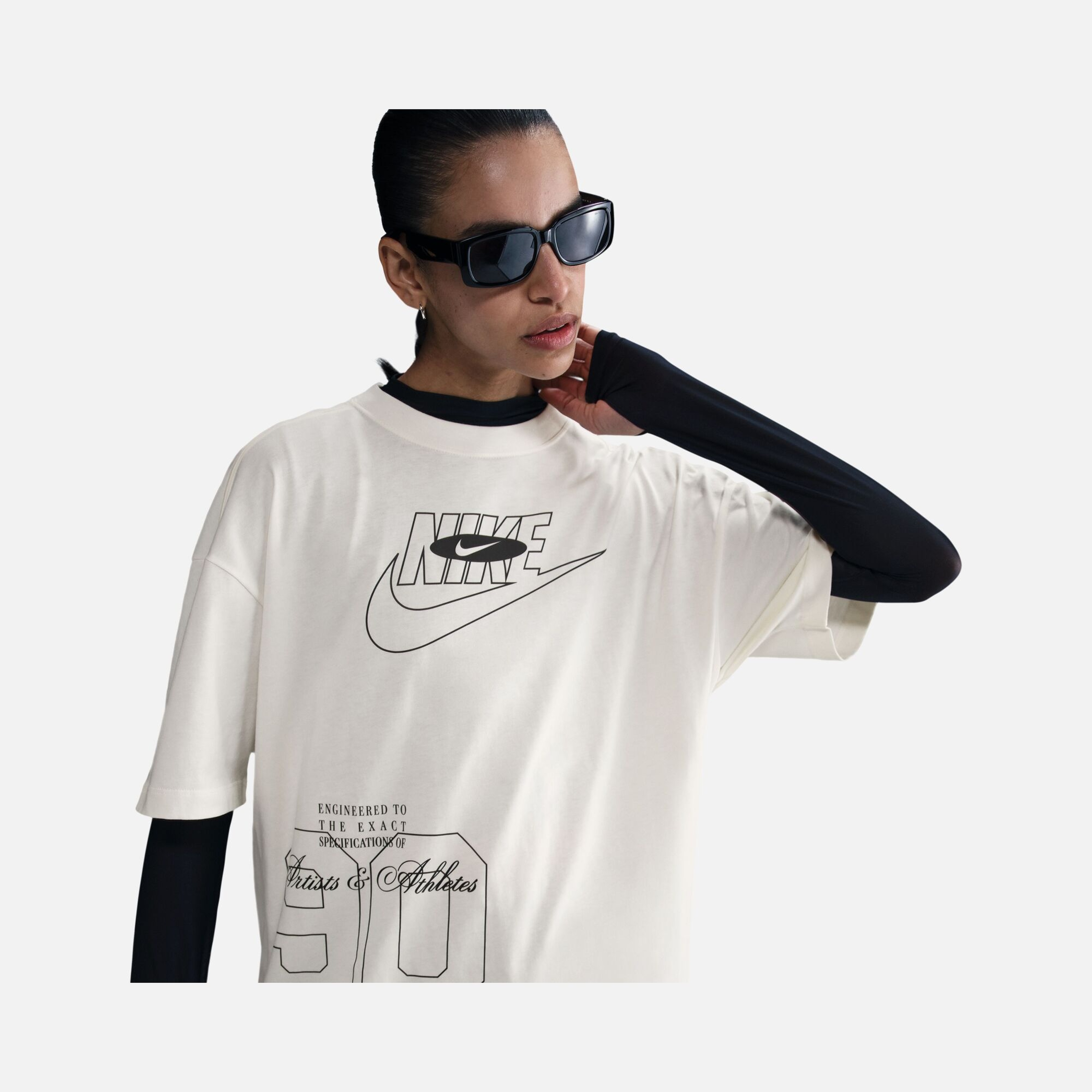 Nike Sportswear Street Dance Oversized Short-Sleeve Kadın Tişört