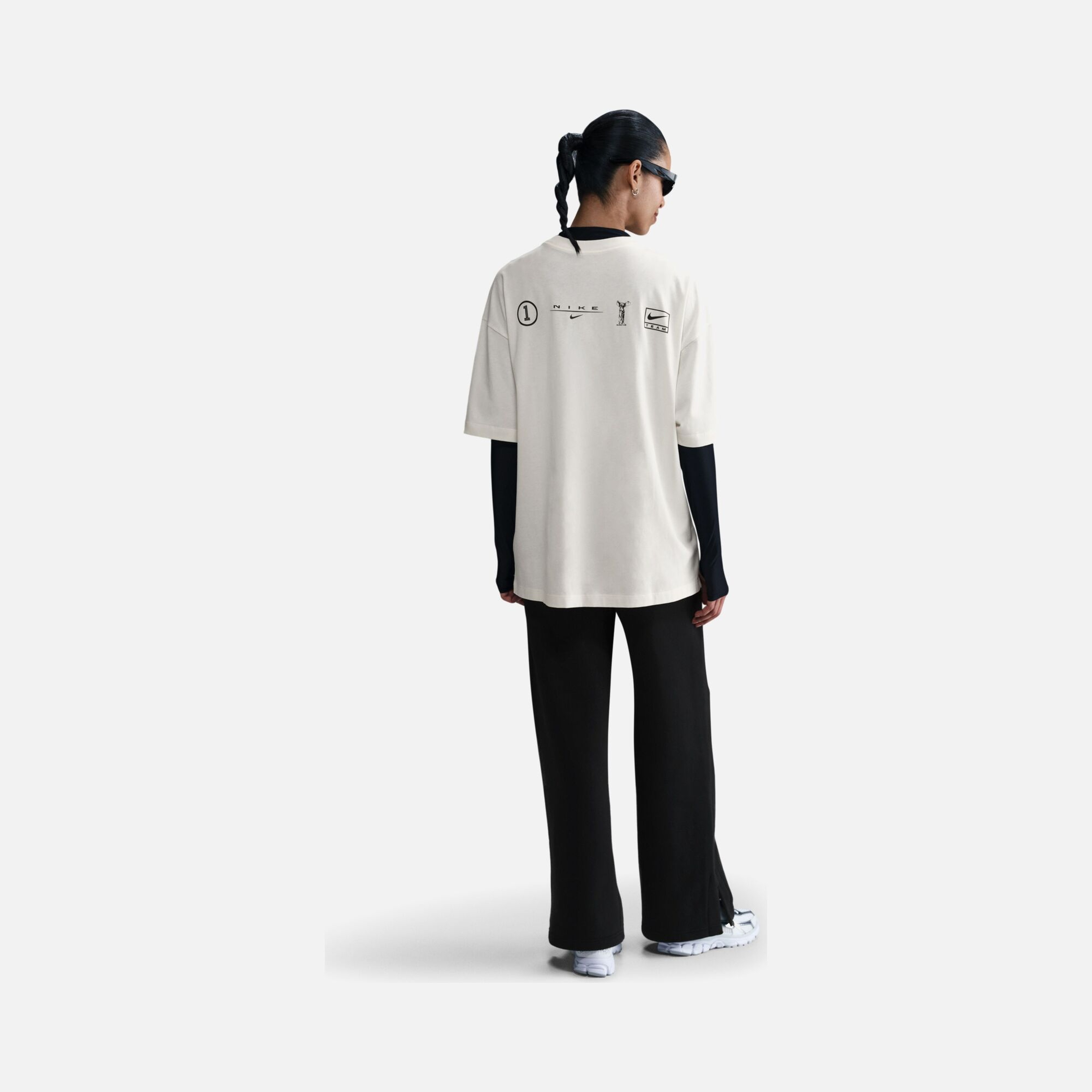 Nike Sportswear Street Dance Oversized Short-Sleeve Kadın Tişört