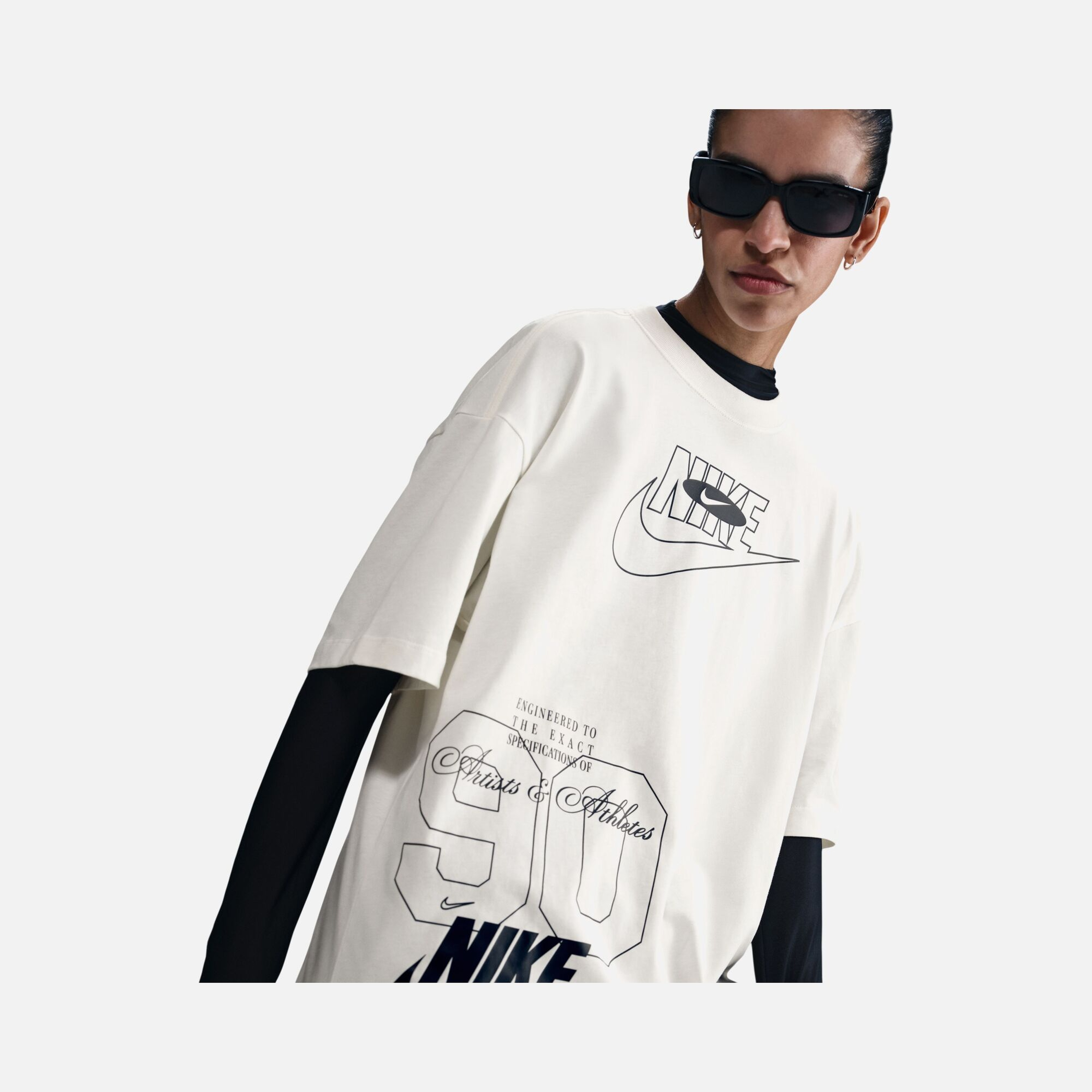 Nike Sportswear Street Dance Oversized Short-Sleeve Kadın Tişört