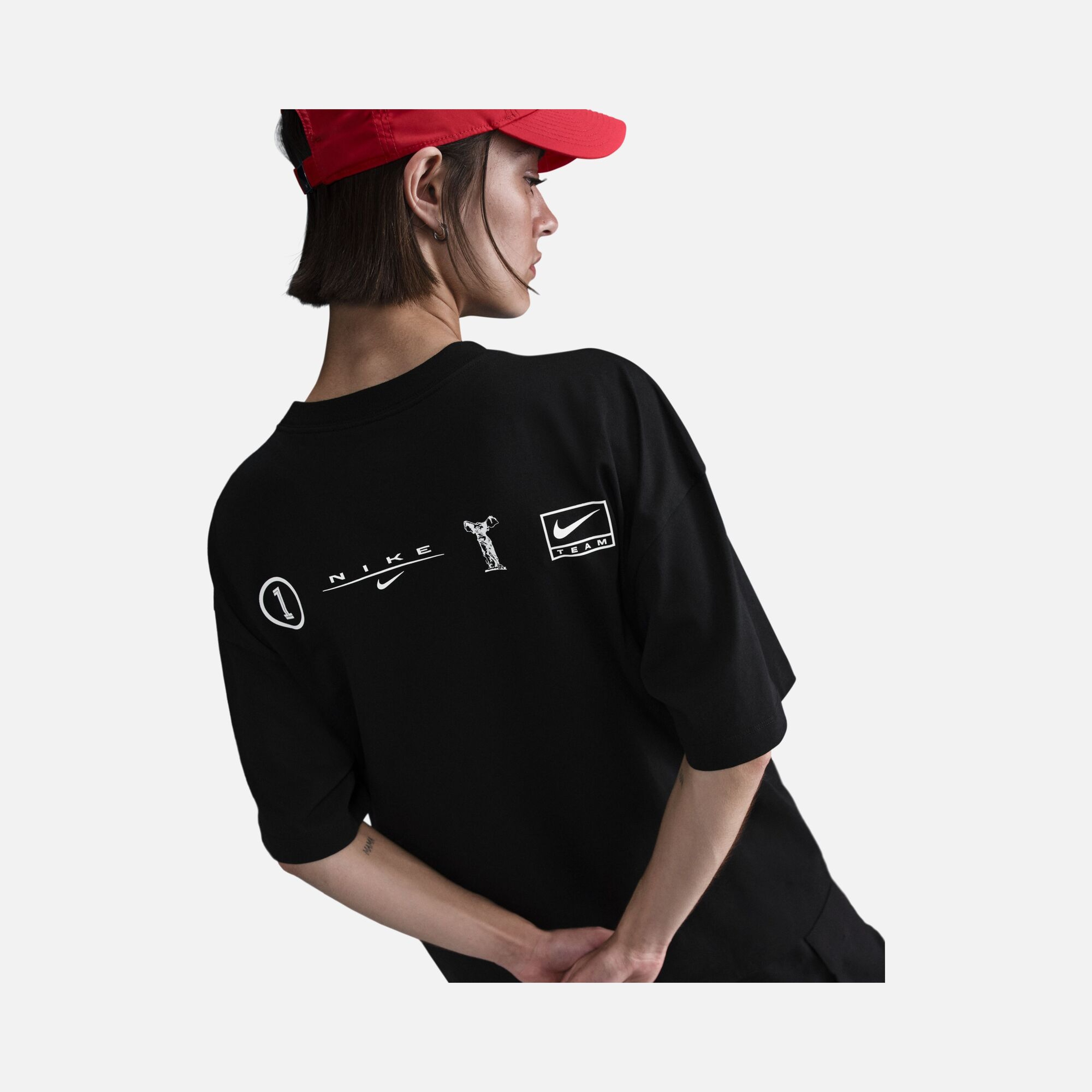 Nike Sportswear Street Dance Oversized Short-Sleeve Kadın Tişört