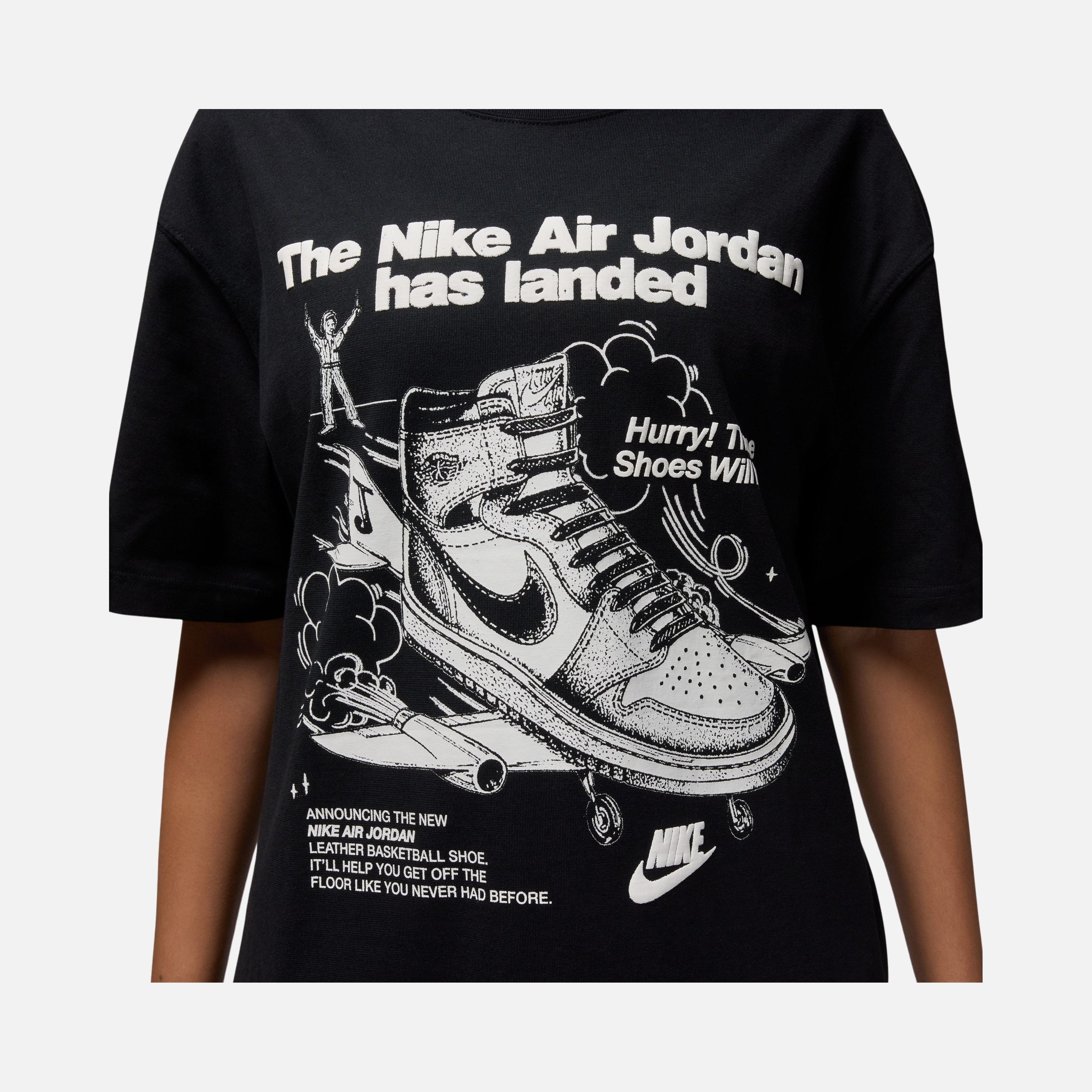 Nike Jordan Brand Sneaker Graphic Oversized Short-Sleeve Kadın Tişört
