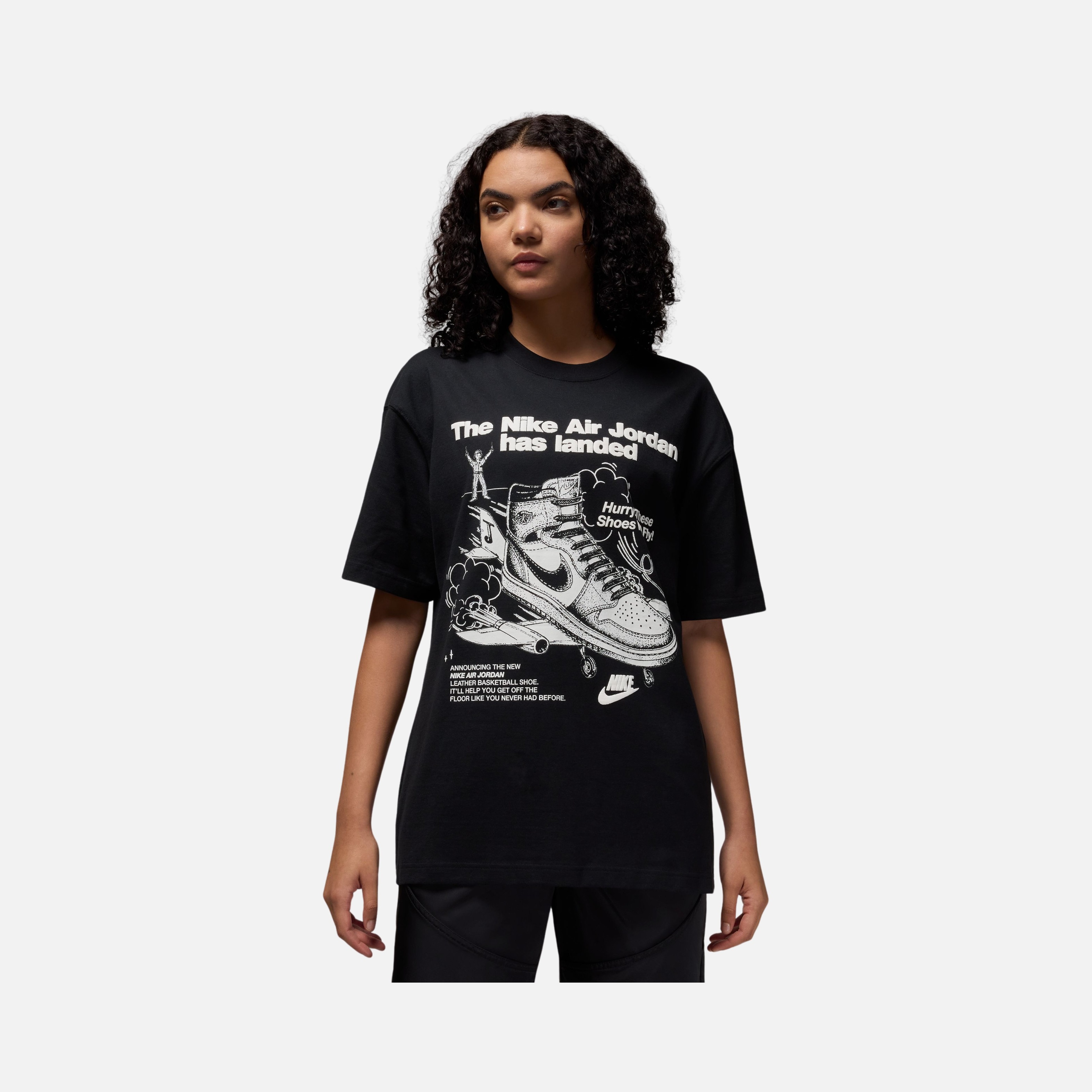 Nike Jordan Brand Sneaker Graphic Oversized Short-Sleeve Kadın Tişört