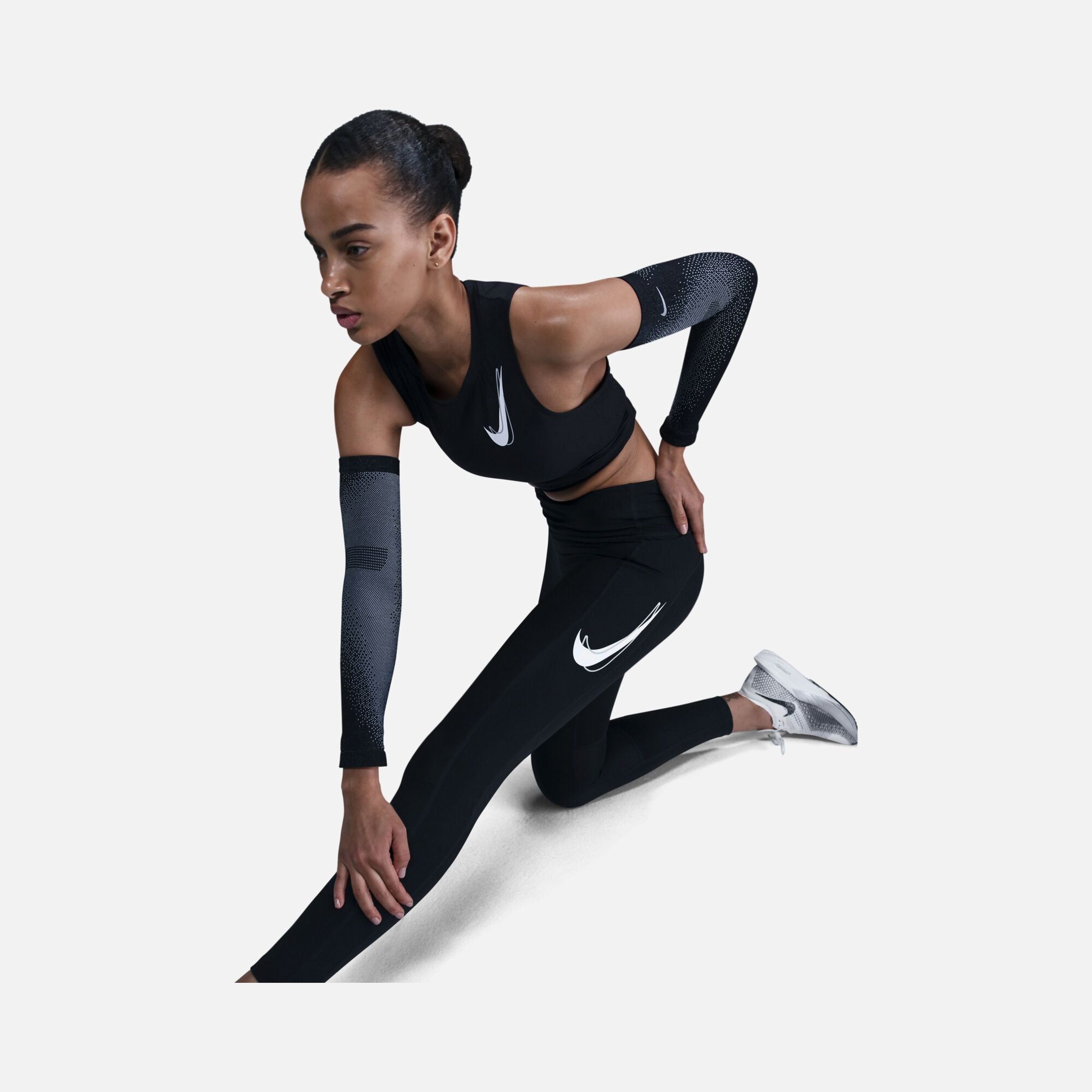 Nike Fast Dri-Fit Swoosh Graphic Mid-Rise 7/8 Running Kadın Tayt