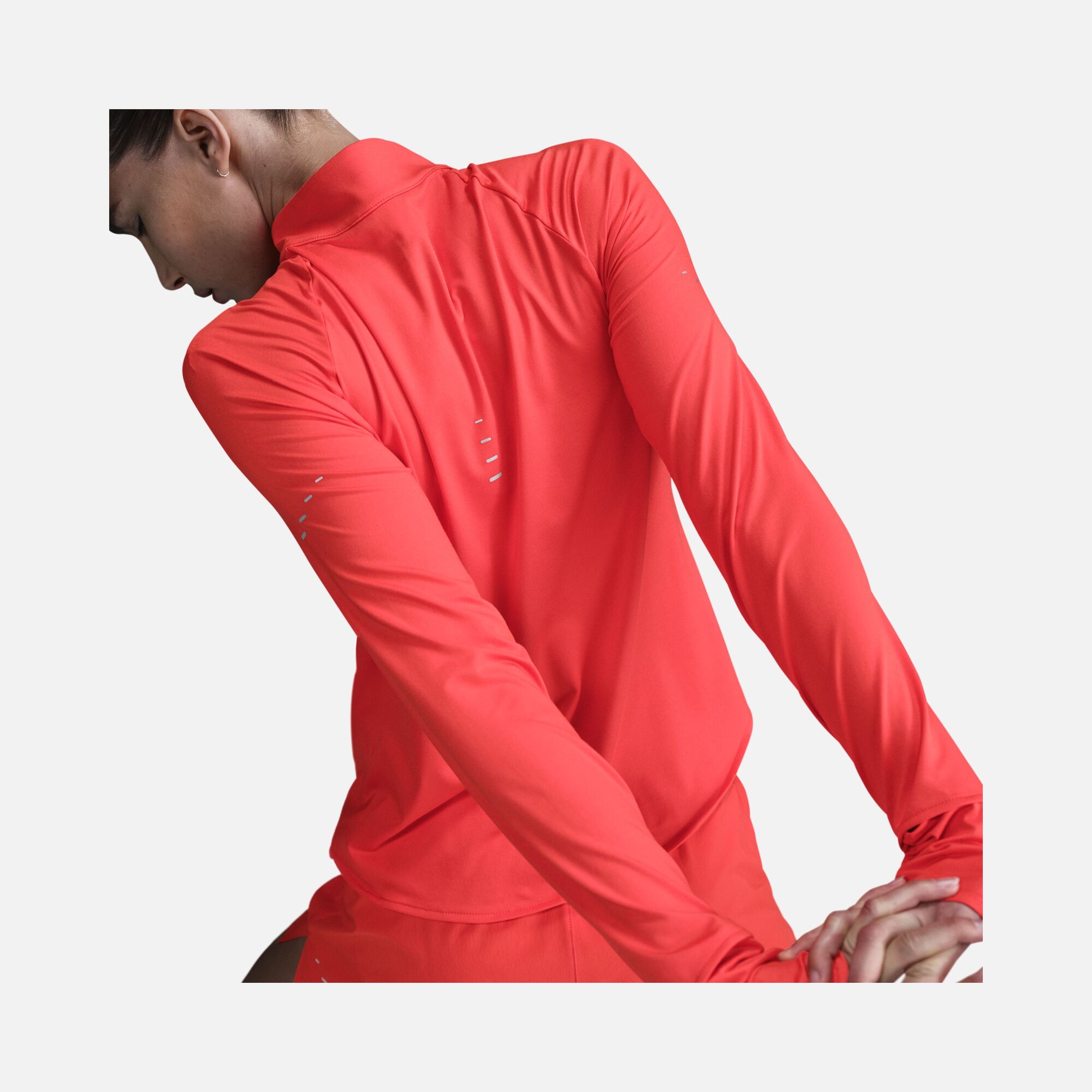 Nike Swift Dri-Fit UV 1/4-Zip Running Long-Sleeve Kadın Tişört