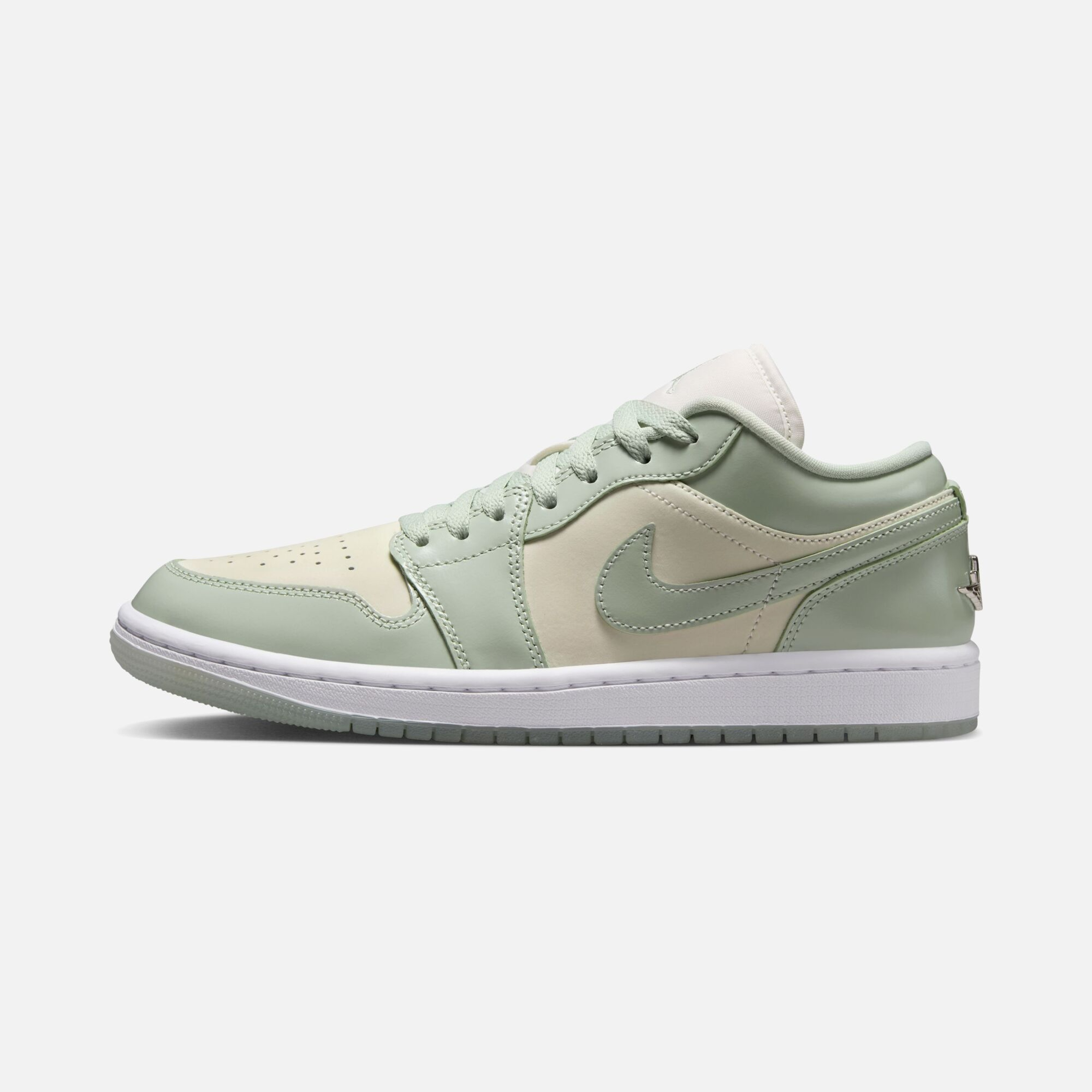 Nike Air Jordan 1 Low SE ''Jordan Metallic Accent Detail'' Kadın Spor Ayakkabı